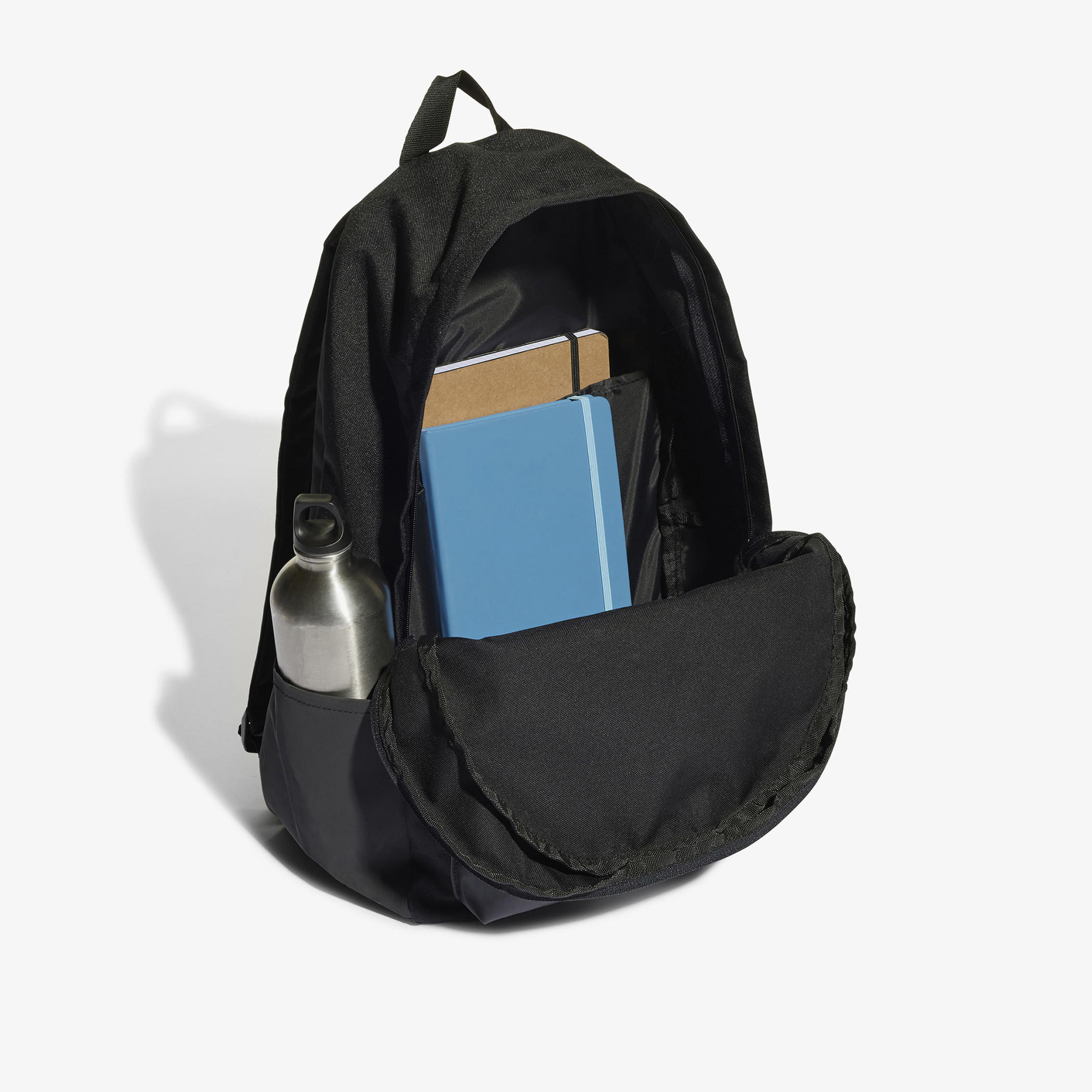 شنطة ظهر 3 سترايبس كلاسيك بادج أوف سبورتس من أديداس - HG0348-school-bagsandbackpacks-backpacks-image-4