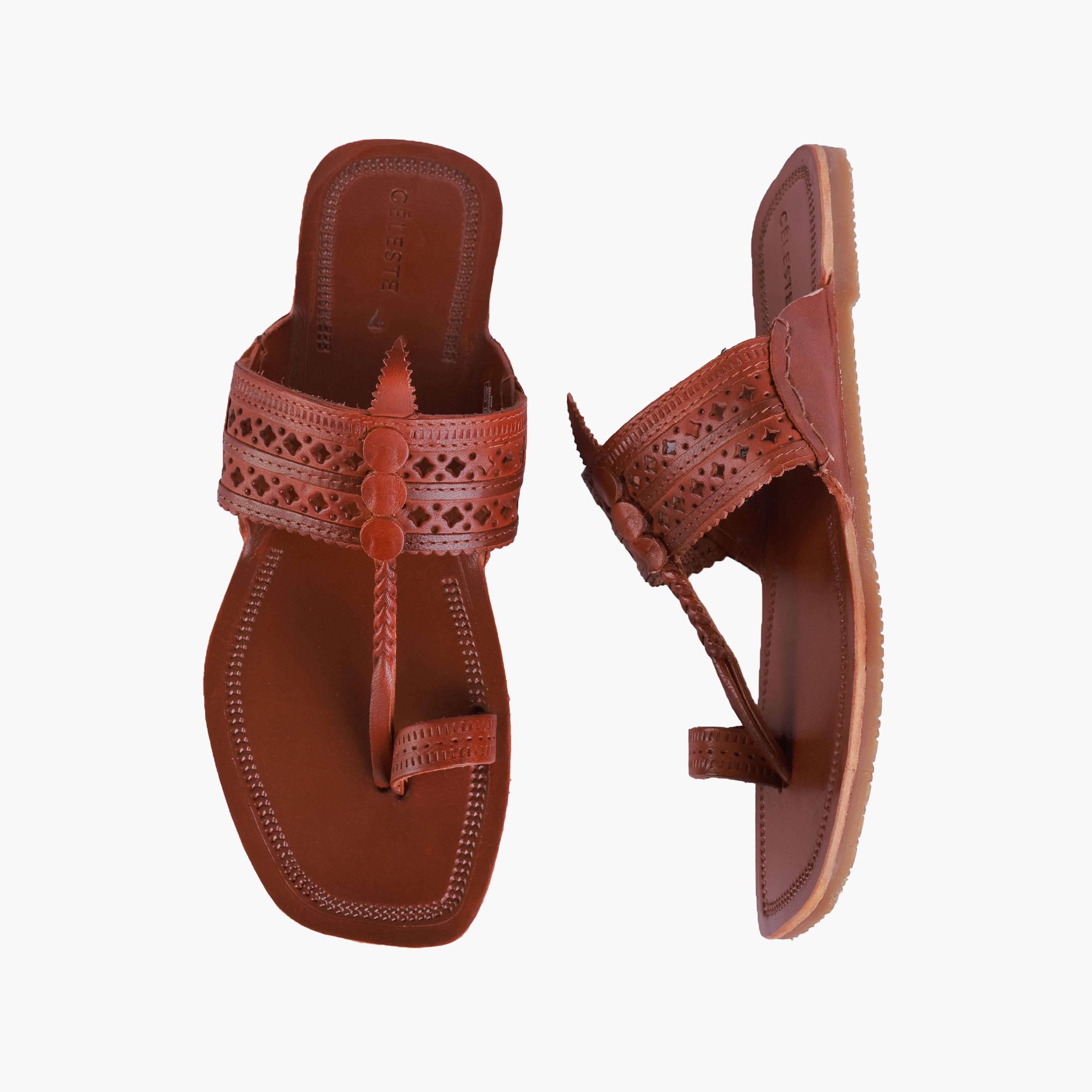 صندل جلد بتفاصيل مثقبة للنساء من سيليست-women-shoes-flats-sandals-image-1