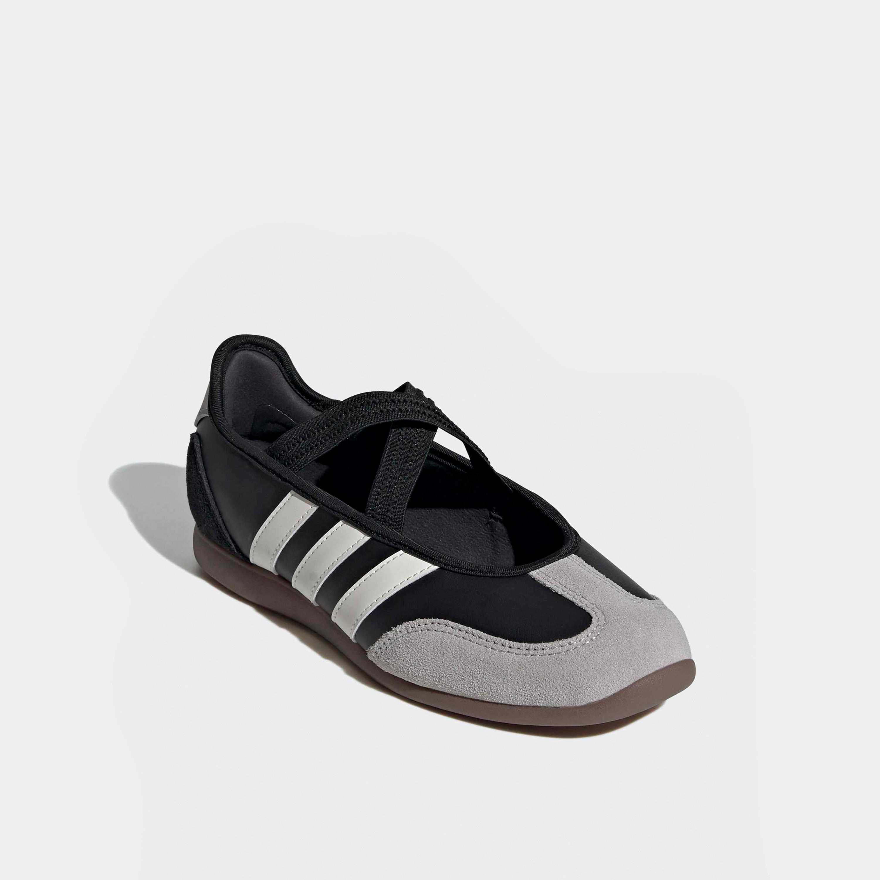 حذاء ماري جين بحزام مطاطي باريدا للنساء من أديداس-women-shoes-sneakers-image-1