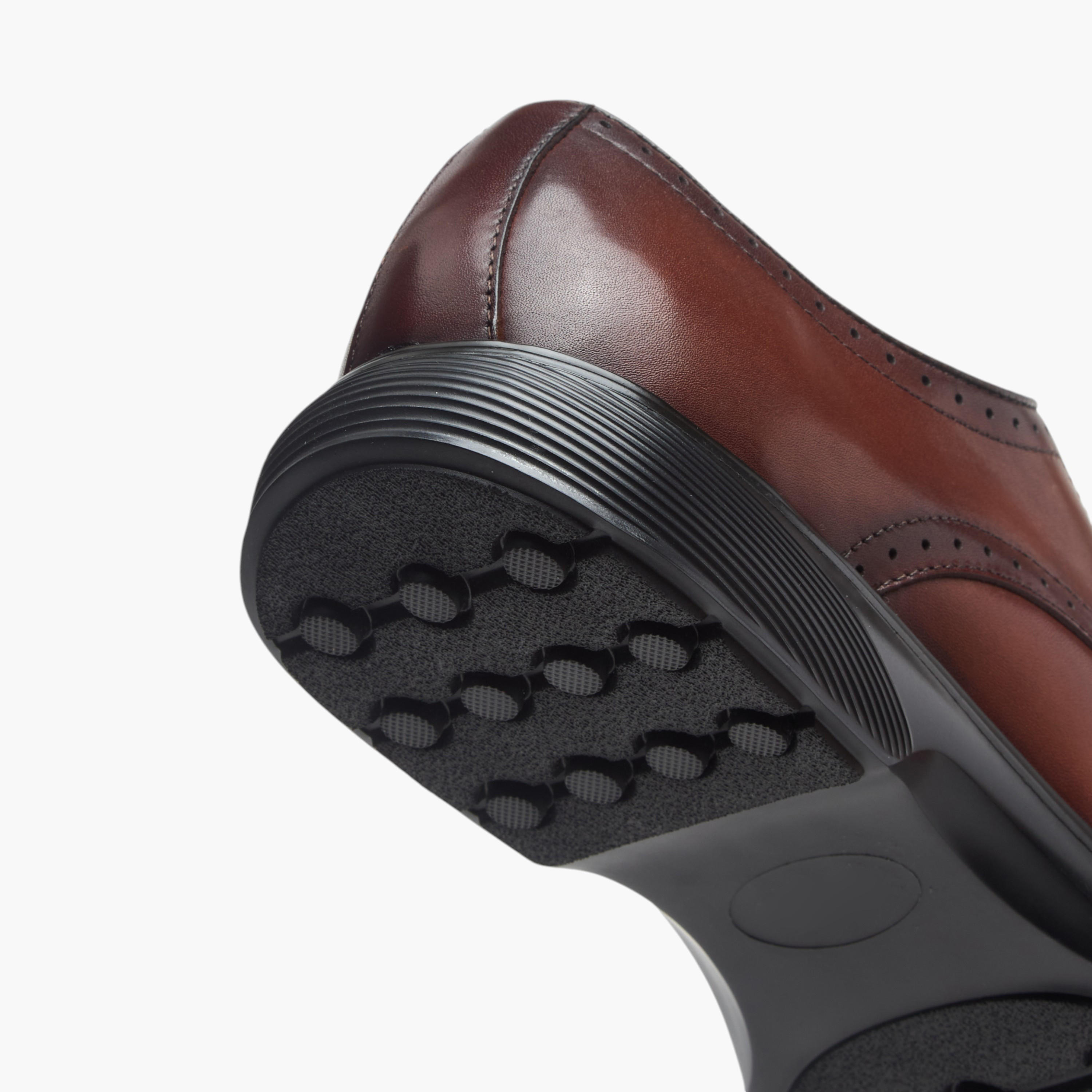 Le Confort Leather Solid Lace-Up Derby Shoes-men-shoes-formalshoes-image-5