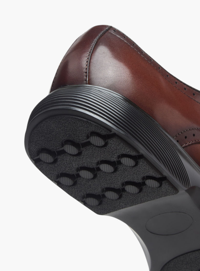 Le Confort Leather Solid Lace-Up Derby Shoes-men-shoes-formalshoes-image-5
