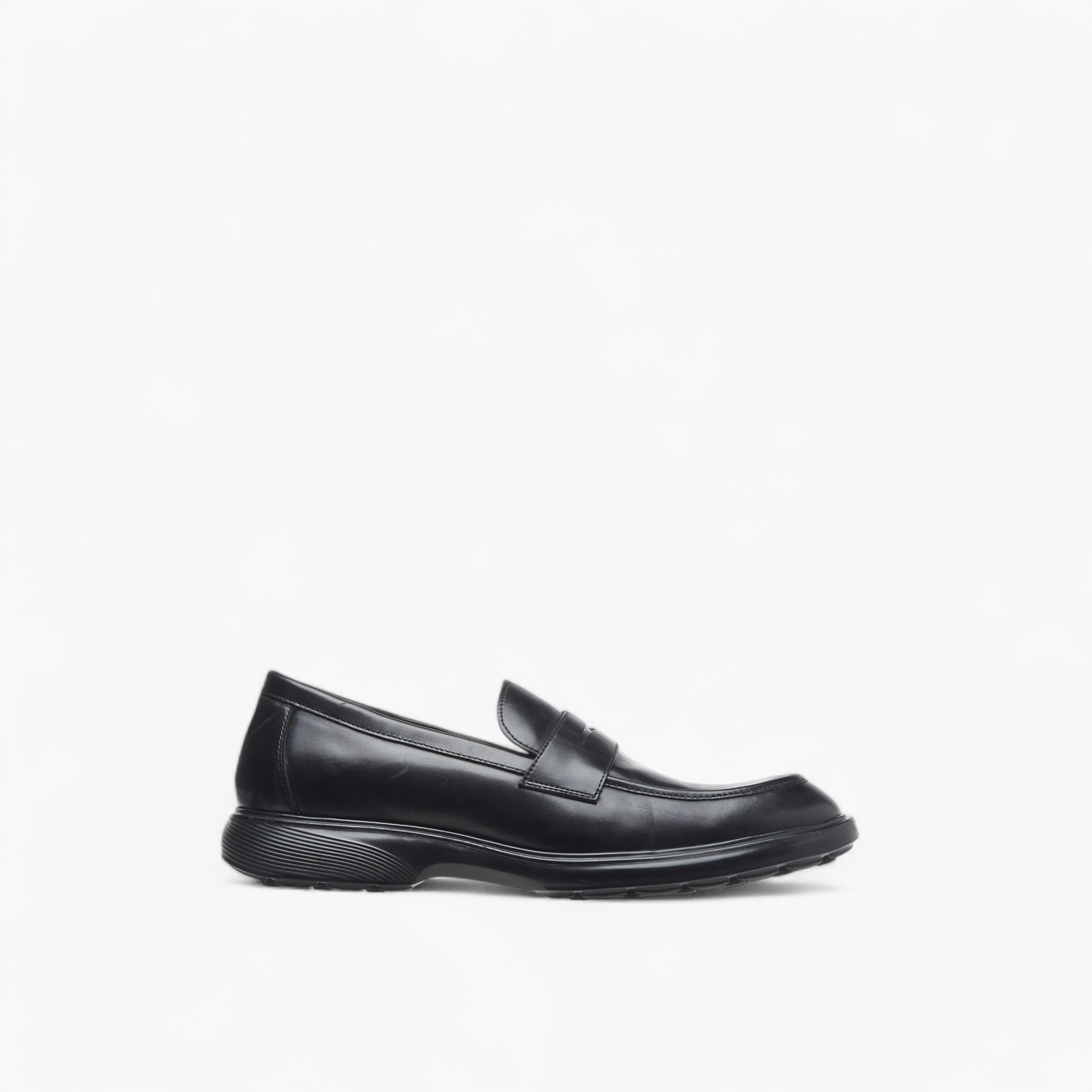 Le Confort Leather Solid Slip-On Loafers-men-shoes-formalshoes-image-3