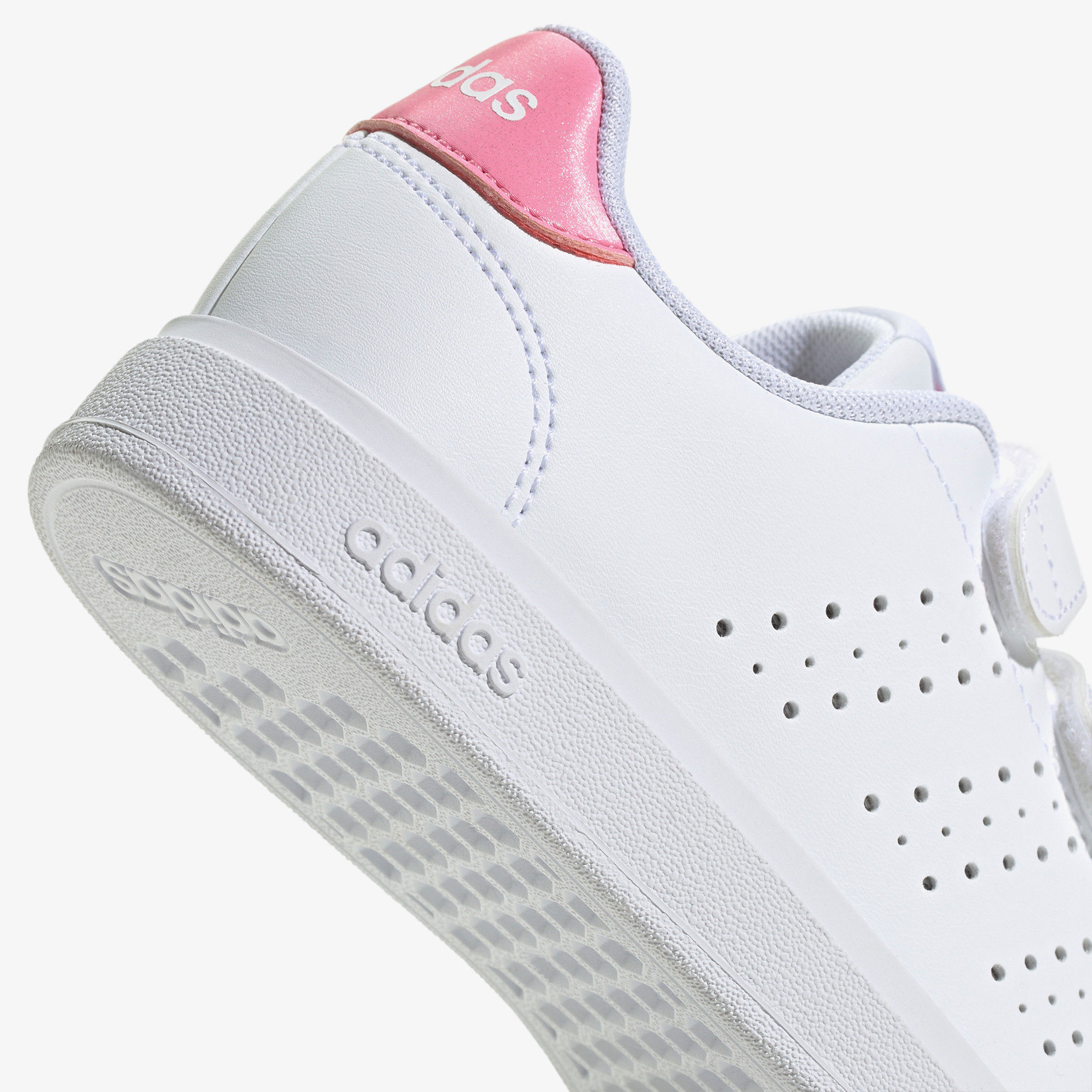 حذاء بطول الكاحل أدفانتج بيز 2.0 سي إف سي بشريط لاصق للأطفال من أديداس-girls-shoes-sneakers-image-9