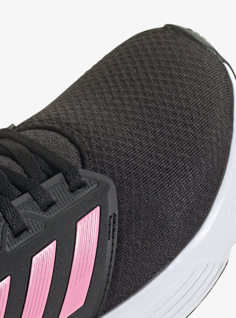 حذاء رياضي بارز الملمس برباط إغلاق للنساء من أديداس - GALAXY 6 W-sports-women-shoes-image-7