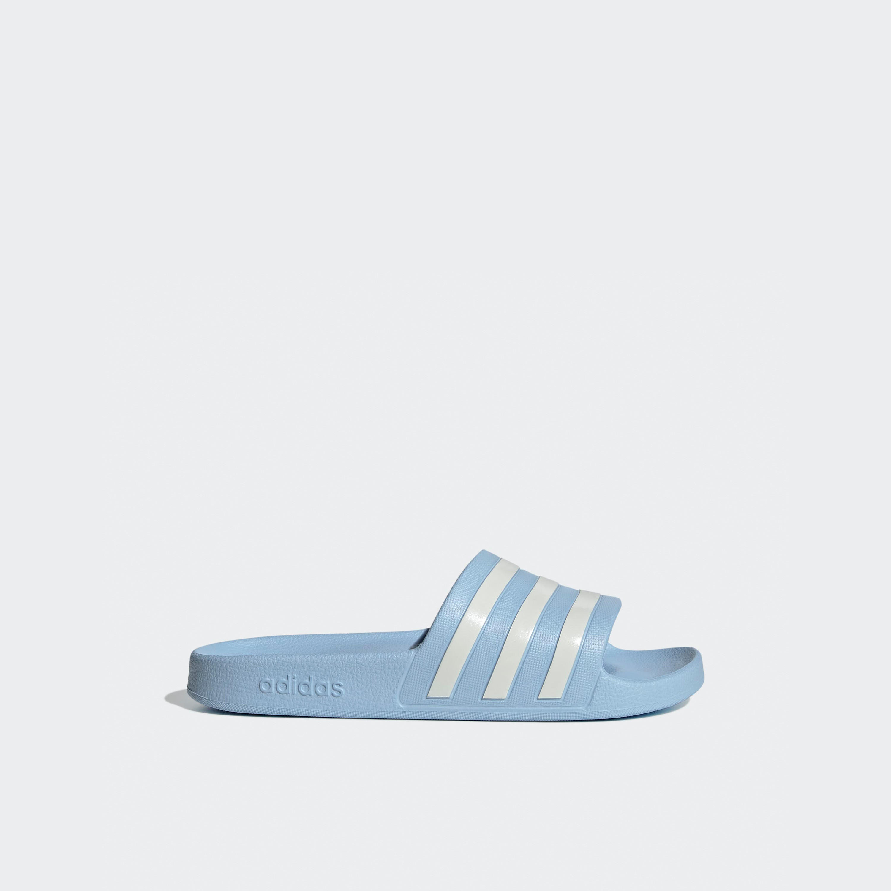 شبشب أديليت أكوا مخطط للنساء من أديداس-women-shoes-sandals-flats-image-2