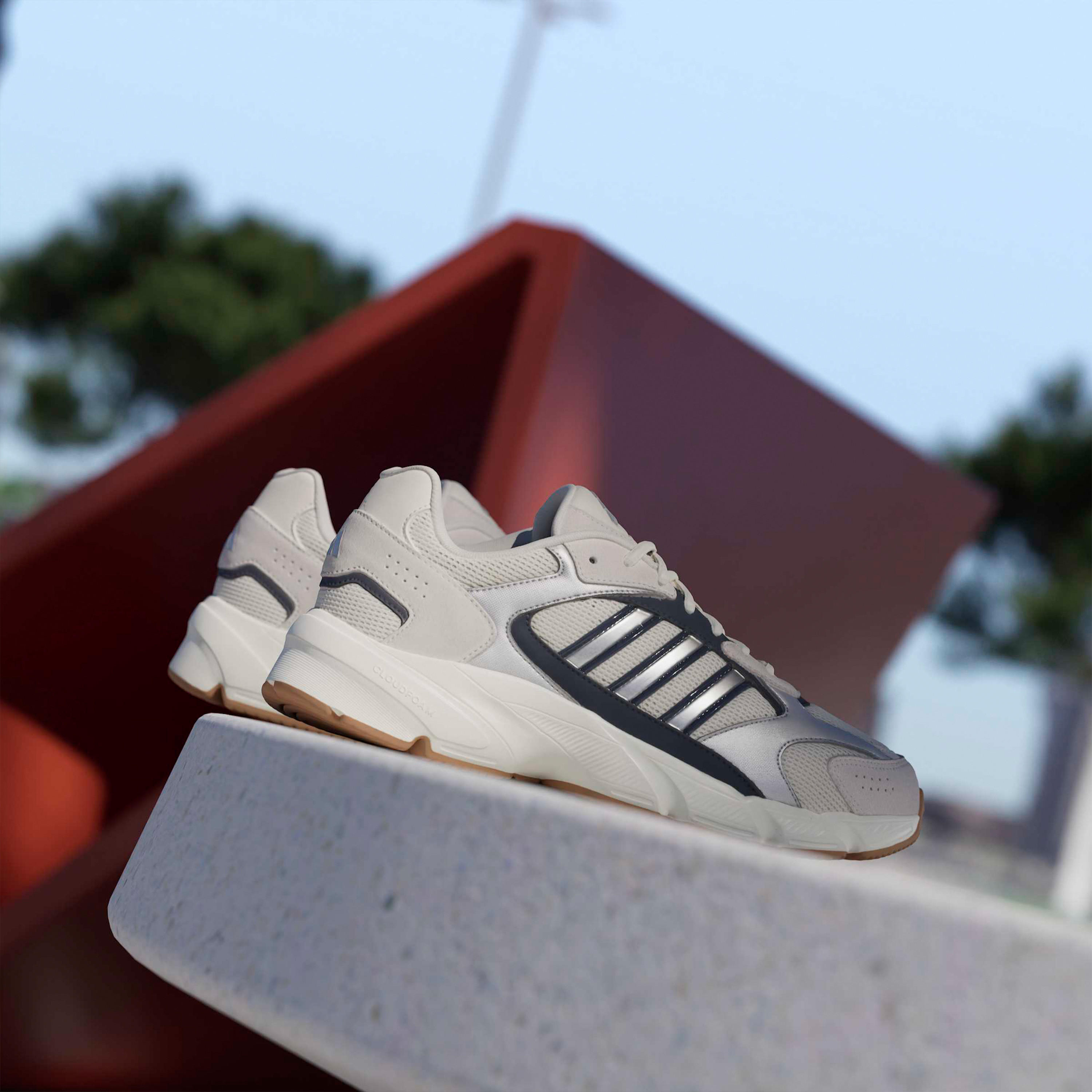 حذاء سنيكرز طول الكاحل برباط كريزي تشاوس 2000 للرجال من أديداس-men-shoes-sneakers-image-11