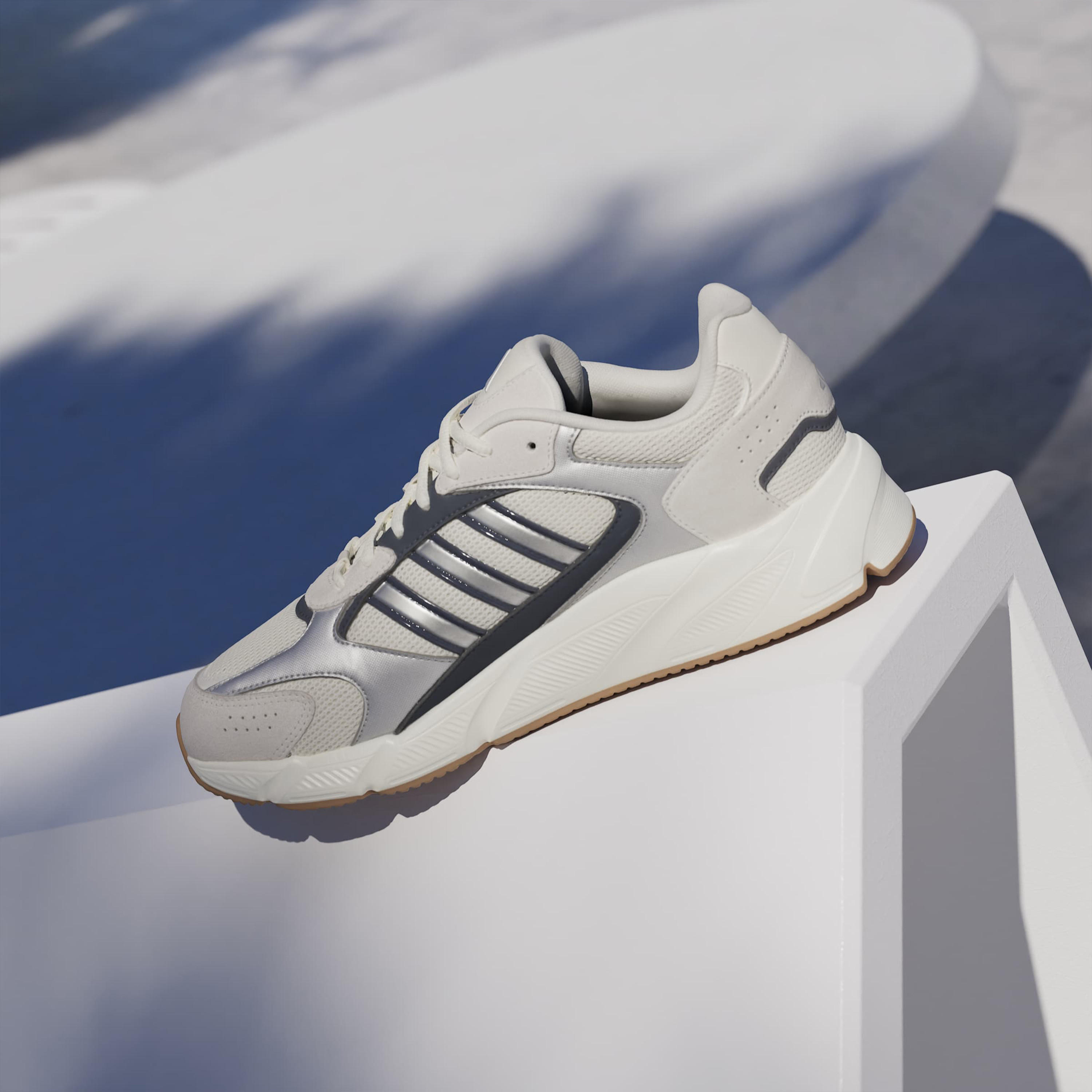 حذاء سنيكرز طول الكاحل برباط كريزي تشاوس 2000 للرجال من أديداس-men-shoes-sneakers-image-12