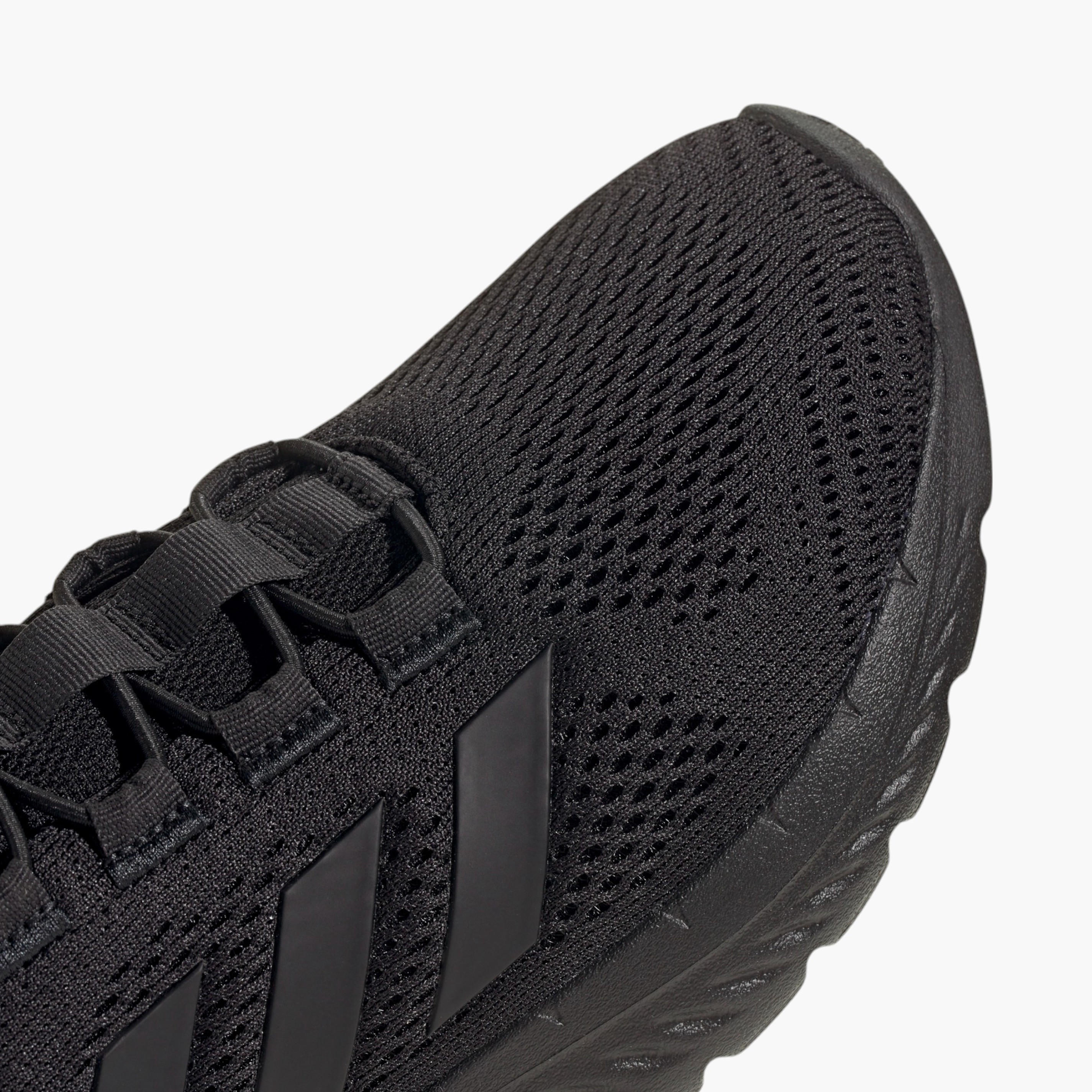 Adidas Men's CLOUDFOAM COMFY EL Lace-Up Sports Shoes - IH2965-sports-men-shoes-image-8