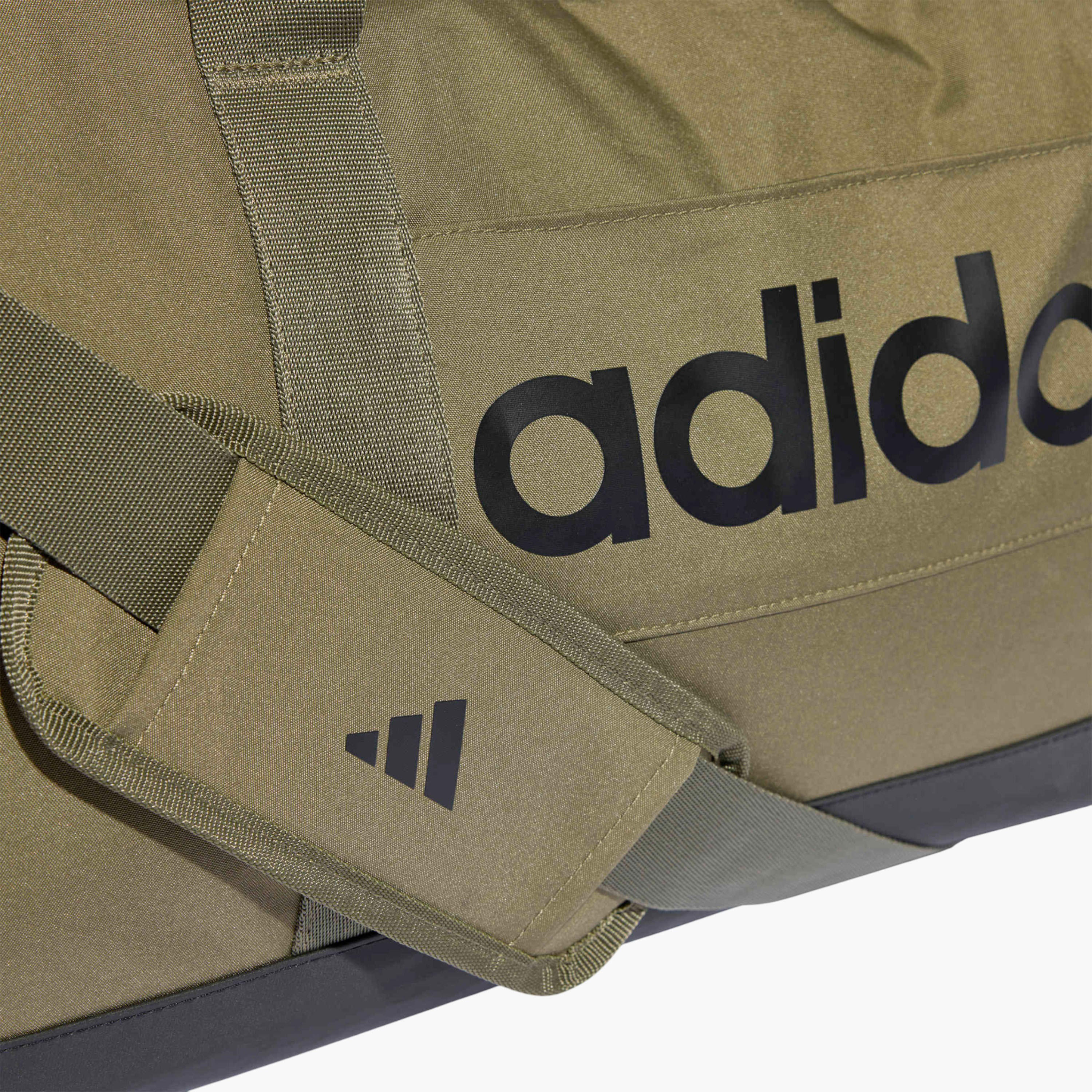 شنطة دافل بطبعات شعار للرجال من أديداس-men-bags-image-2