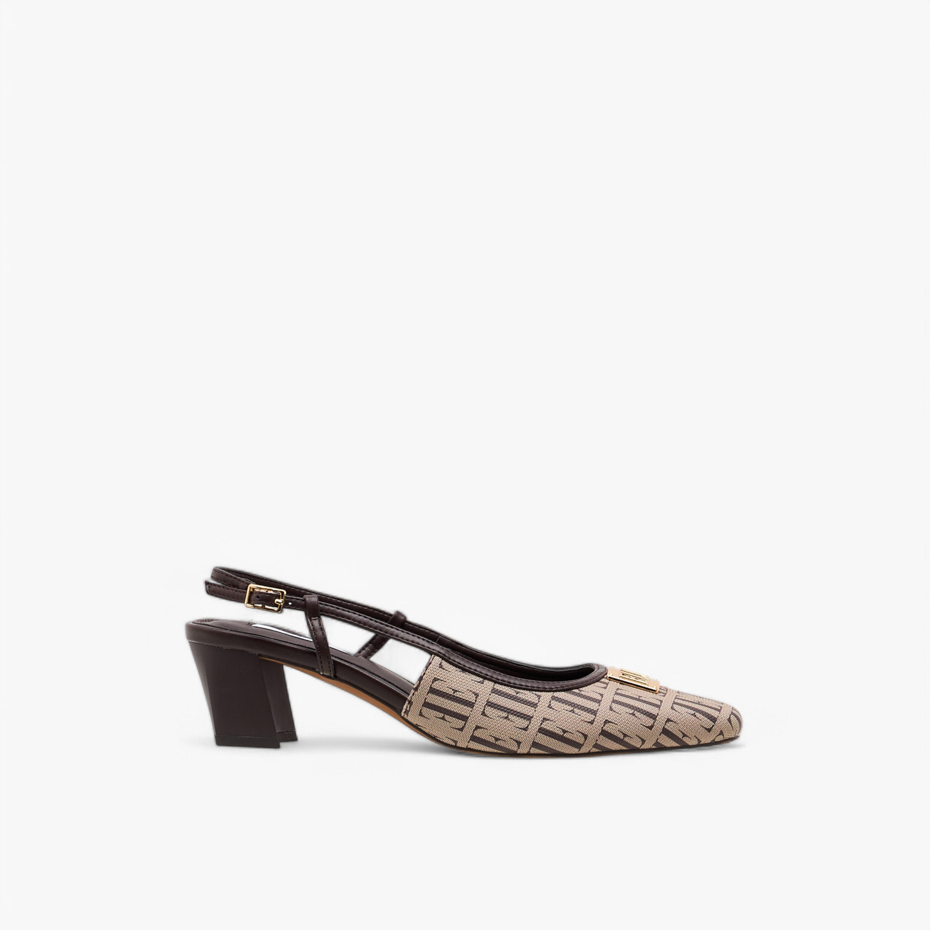 حذاء بحزام خلفي وإبزيم إغلاق وطبعات مونوجرام من إيل-women-shoes-sandals-heeled-image-3