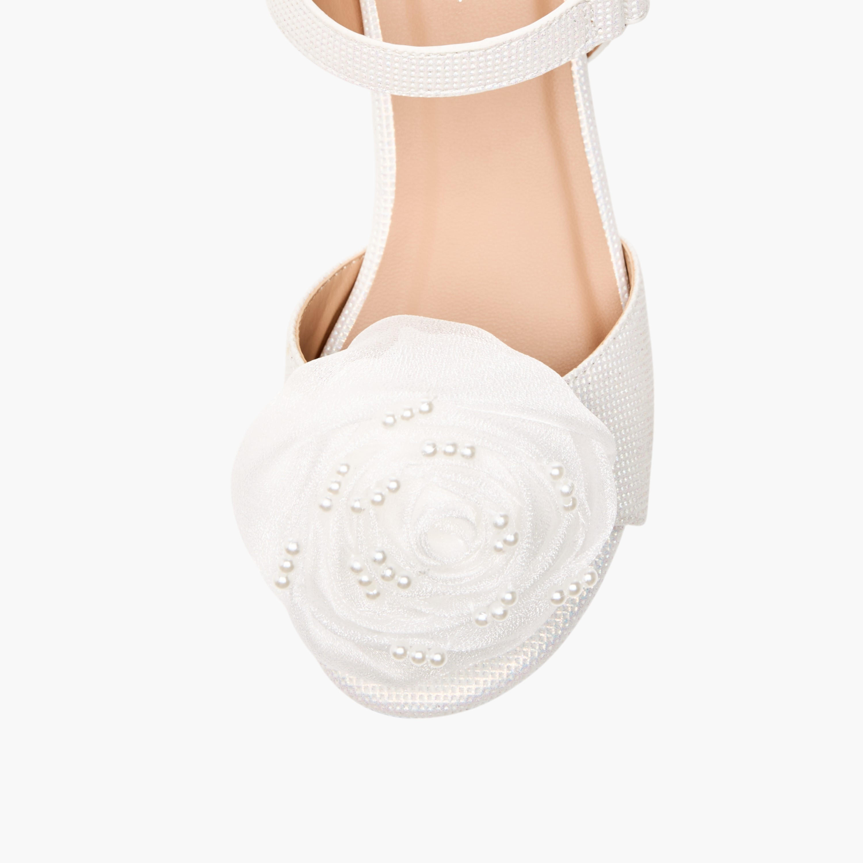 صندل مزين بأزهار وكعب سميك وشريط إغلاق للبنات من سيليست-girls-shoes-sandals-image-4