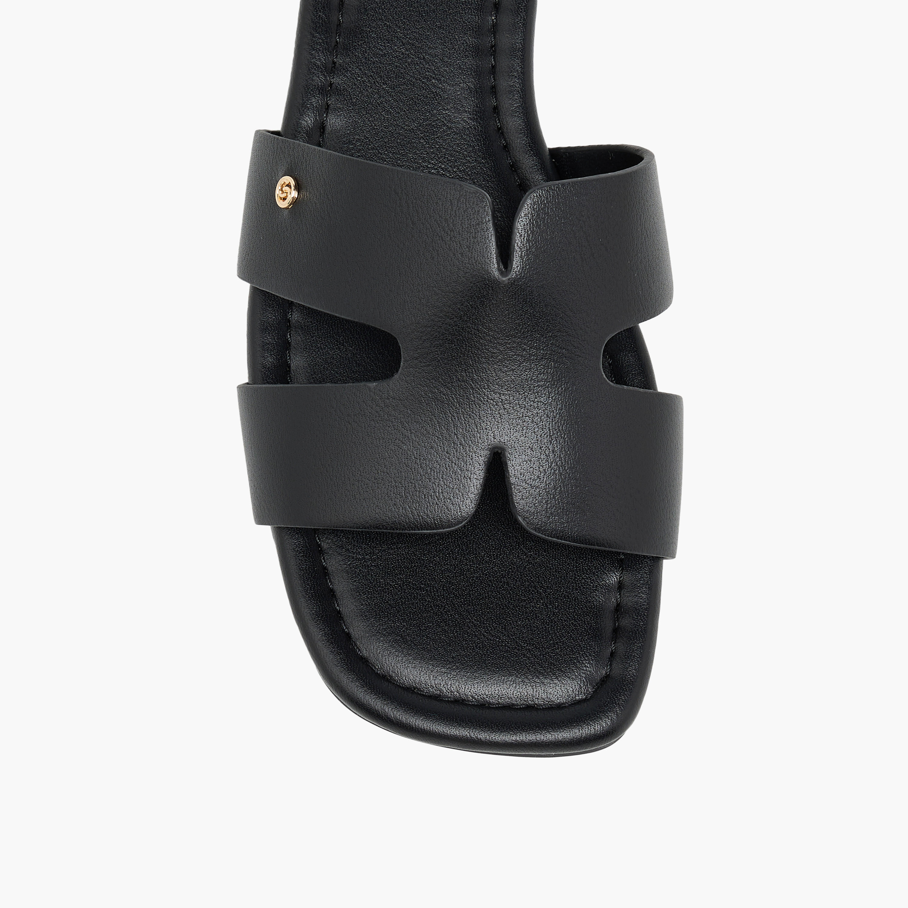 صندل نسائي بتصميم مفرغ وأنيق من سيليست-women-shoes-sandals-flats-image-7