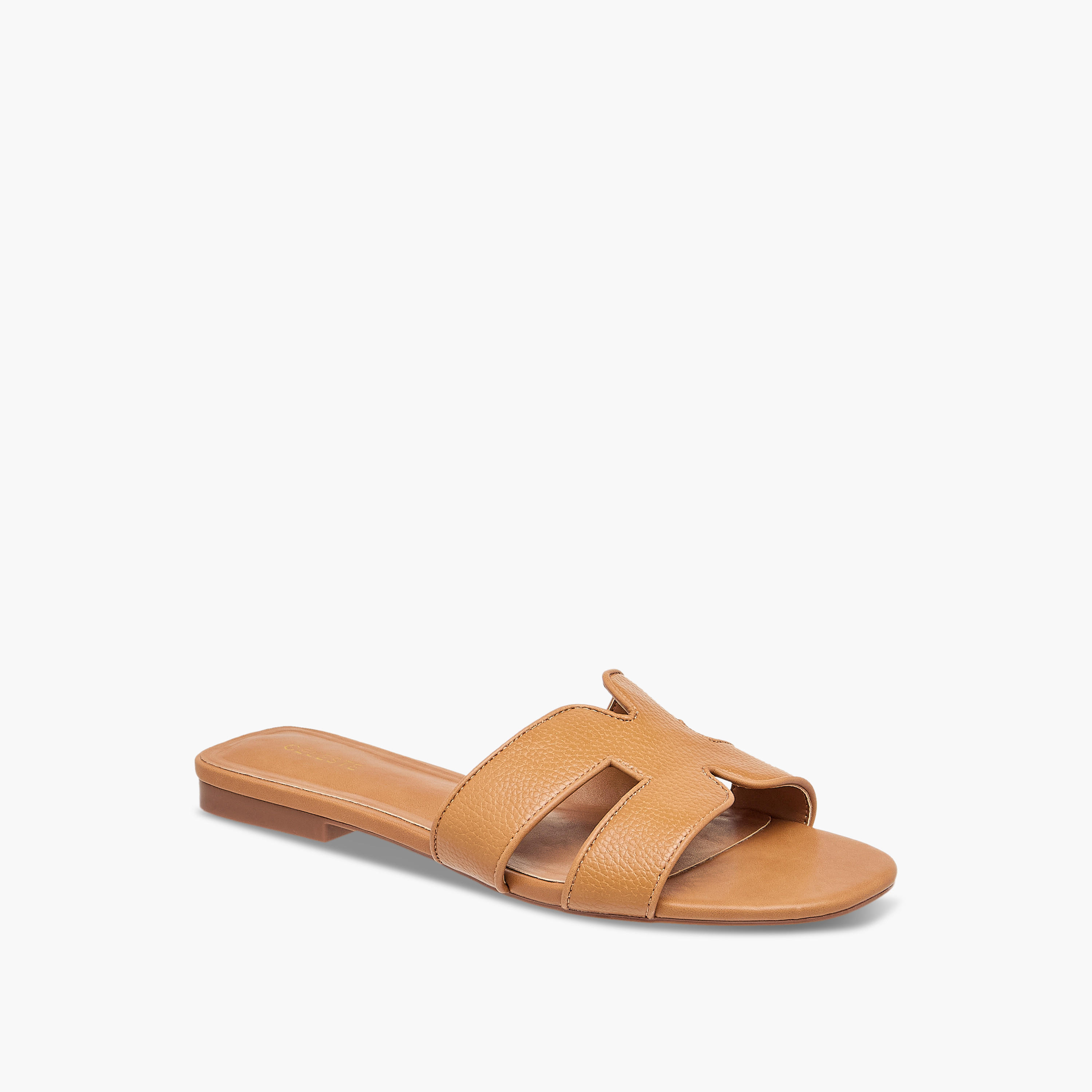 صندل سهل الارتداء بتفاصيل مفرغة للنساء من سيليست-women-shoes-flats-sandals-image-2