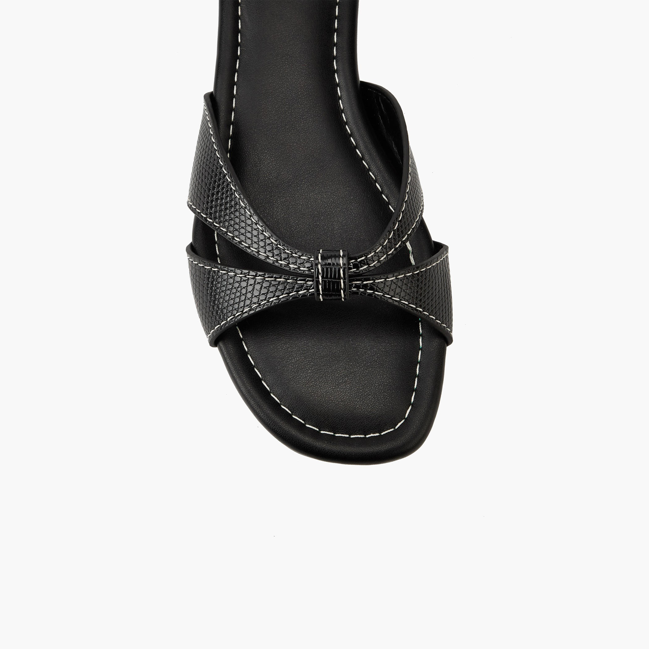 صندل سهل الارتداء بأحزمة  للنساء من سيليست-women-shoes-flats-sandals-image-2
