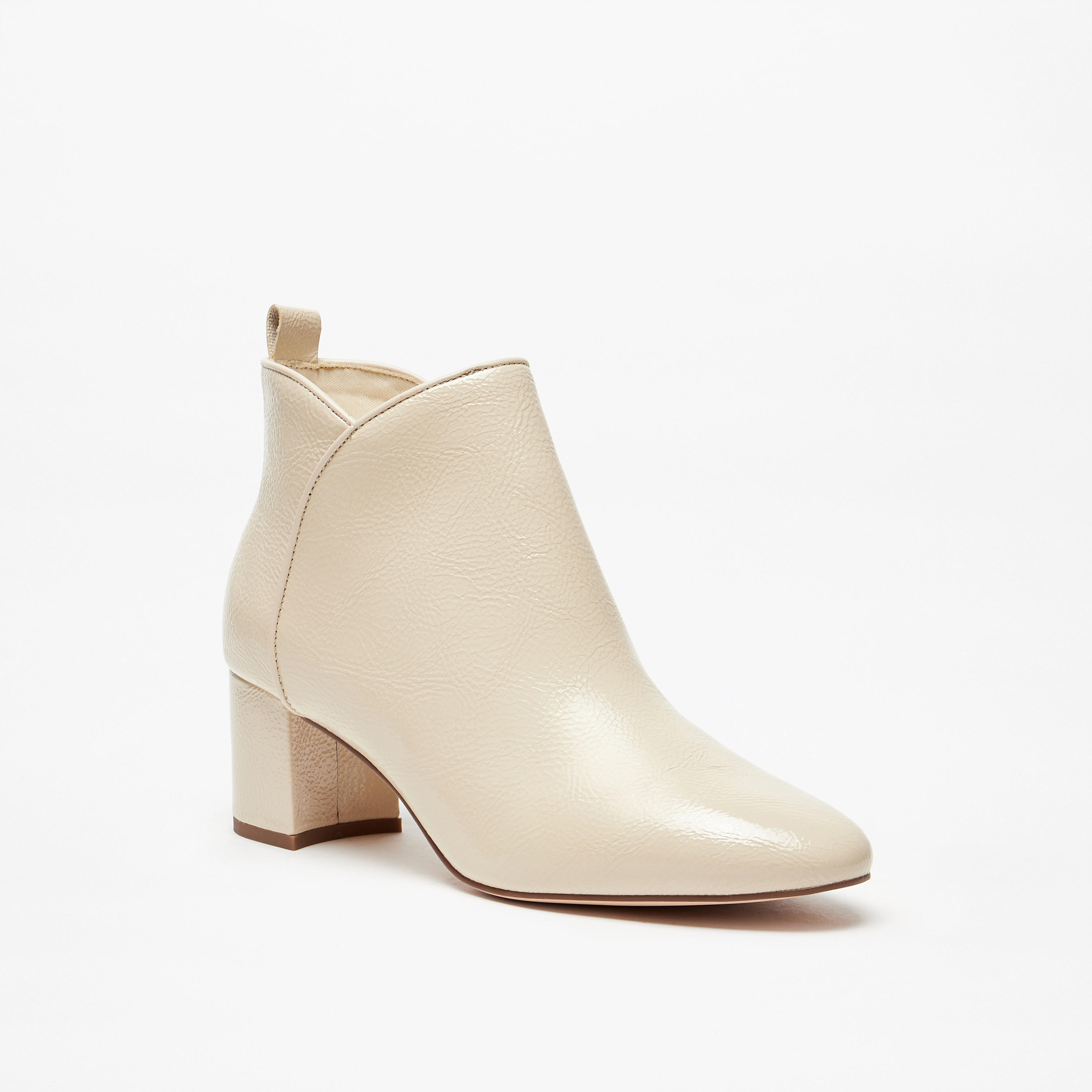 بوت سادة بطول الكاحل وسحّاب إغلاق وكعب عريض للنساء من سيليست-women-shoes-boots-image-1