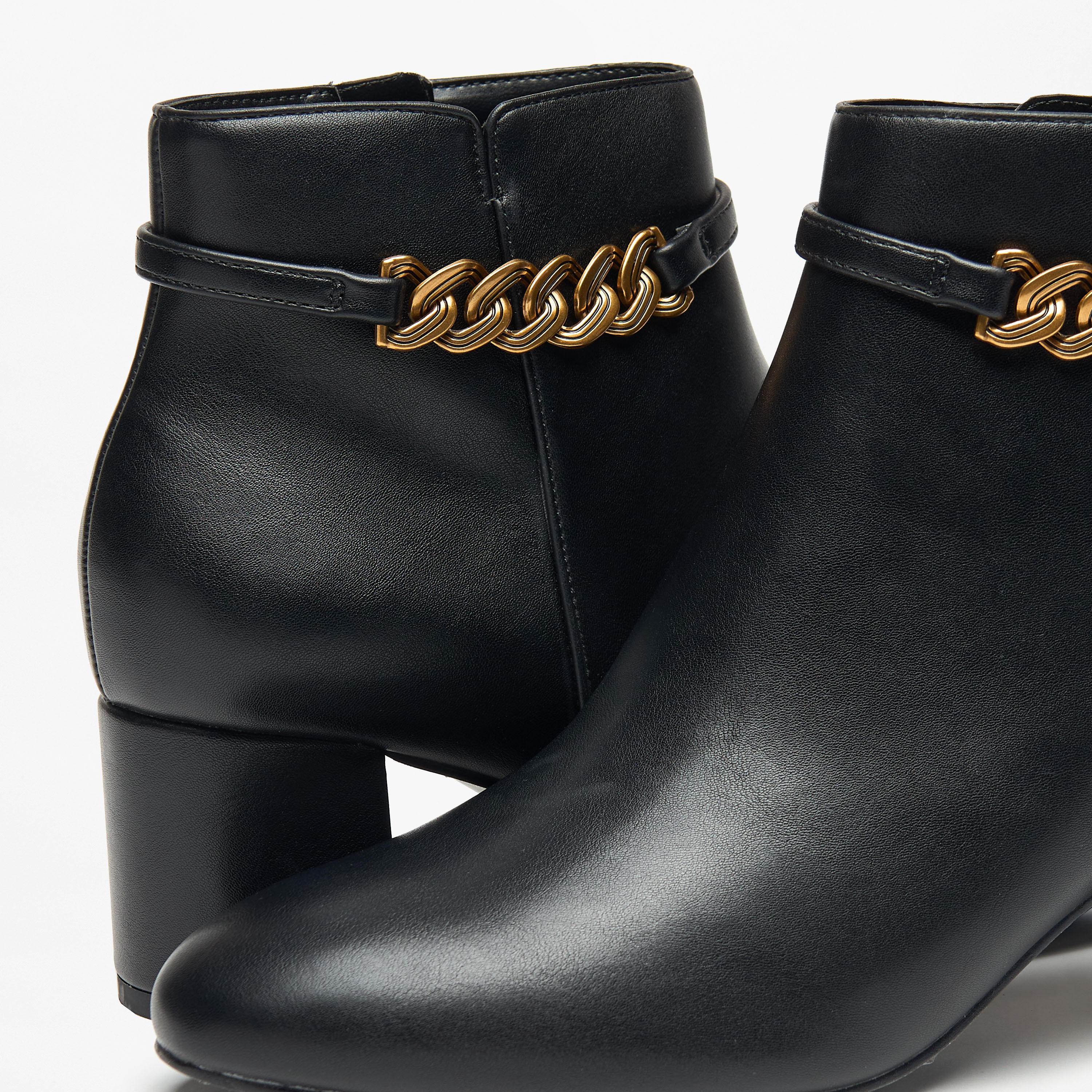 بوت سادة بطول الكاحل وبسحاب إغلاق وكعب سميك للنساء من سيليست-women-shoes-boots-image-5