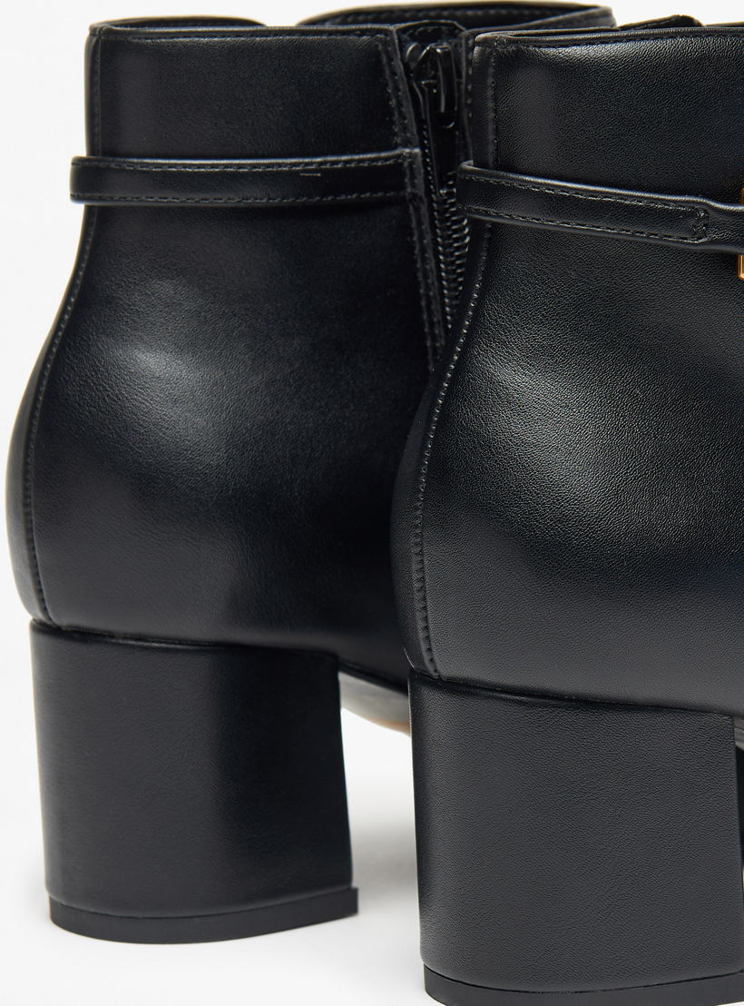 بوت سادة بطول الكاحل وبسحاب إغلاق وكعب سميك للنساء من سيليست-women-shoes-boots-image-6