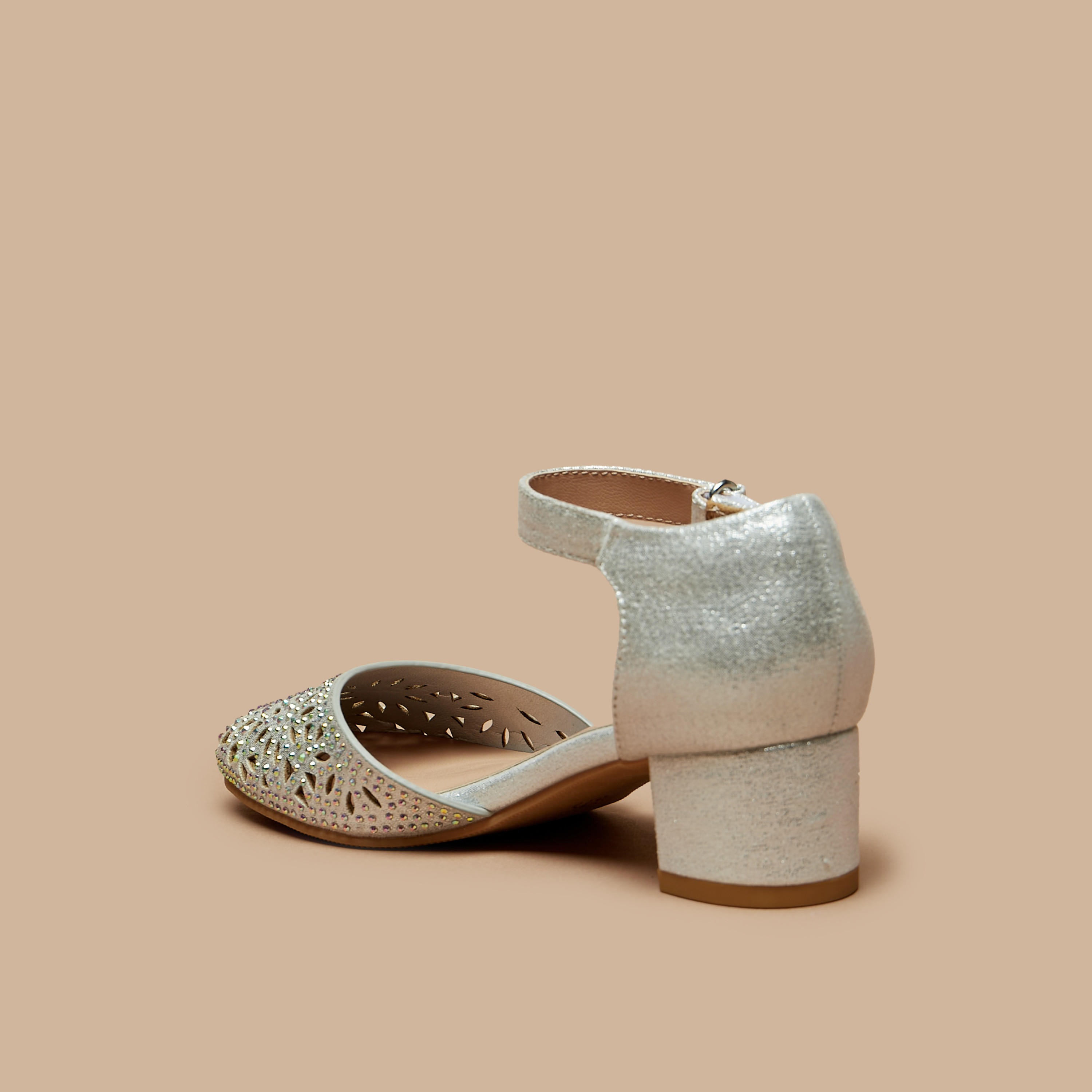 حذاء باليرينا بكعب سميك وتفاصيل مفرغة للبنات من سيليست-girls-shoes-sandals-image-7