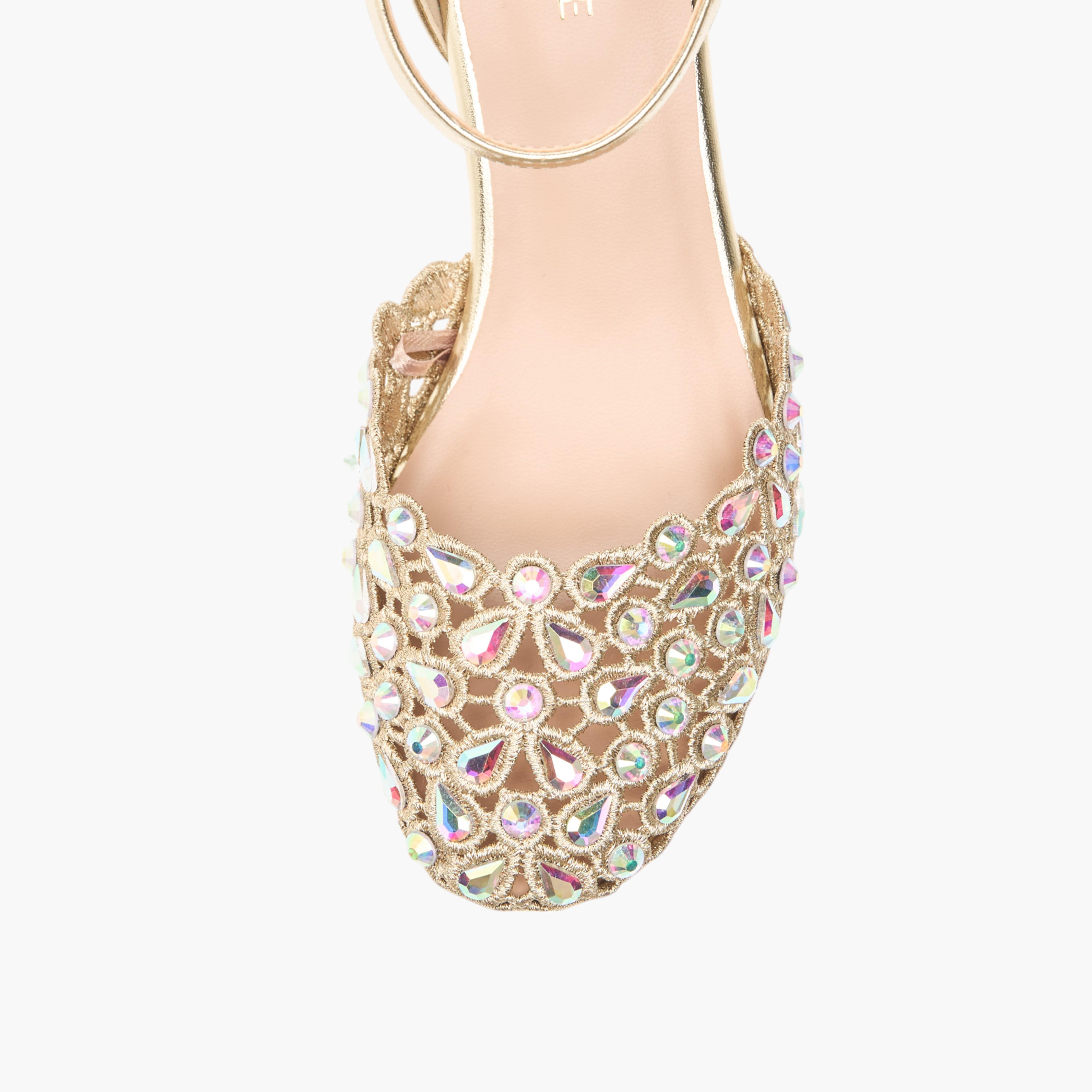 حذاء مزين بشريط إغلاق لاصق للبنات من سيليست-girls-shoes-sandals-image-4