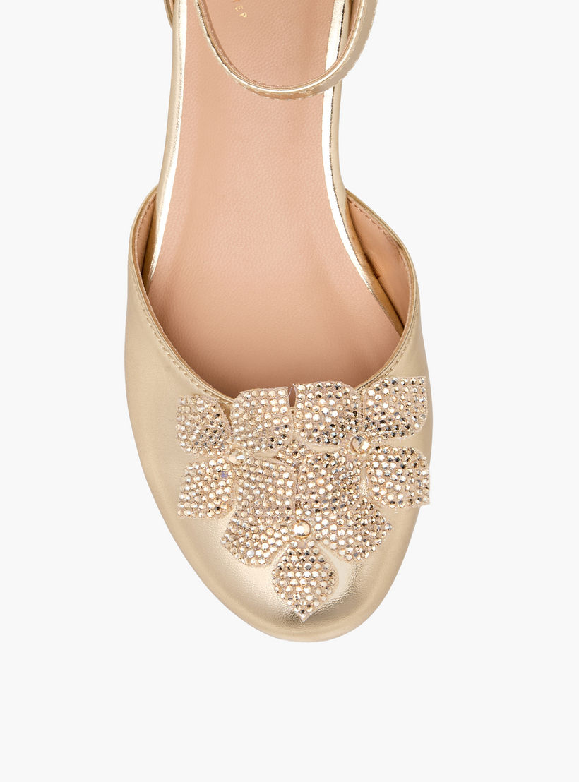 حذاء مزين بالزهور للبنات من سيلست-girls-shoes-sandals-image-4