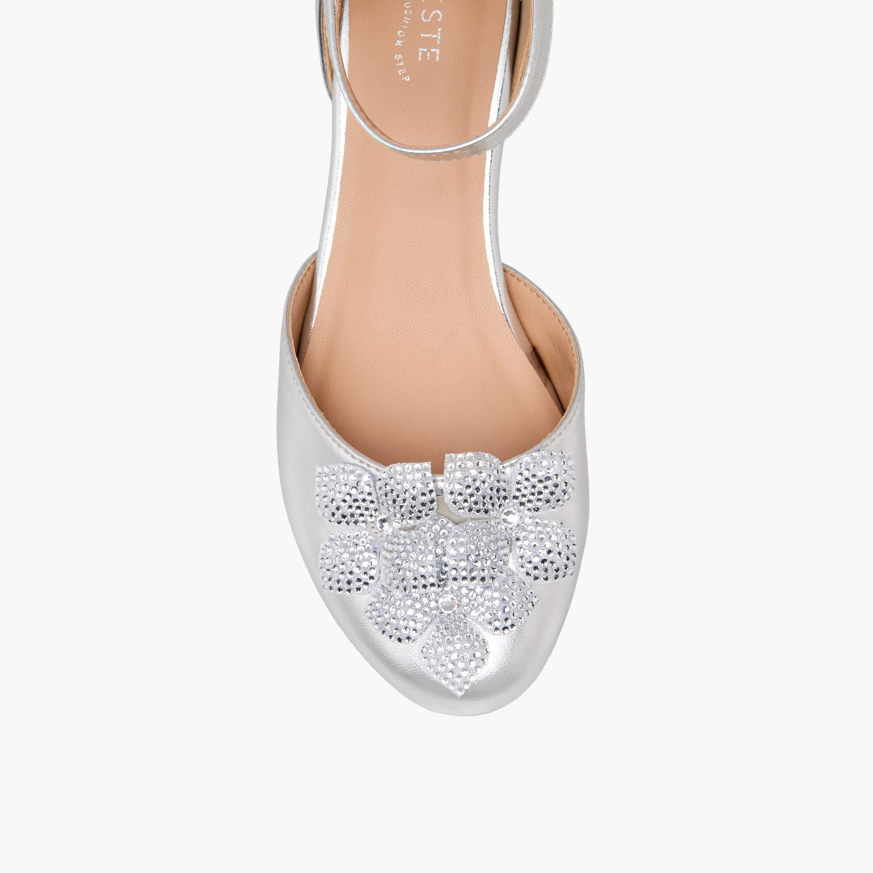 حذاء مزين بالزهور للبنات من سيلست-girls-shoes-sandals-image-4