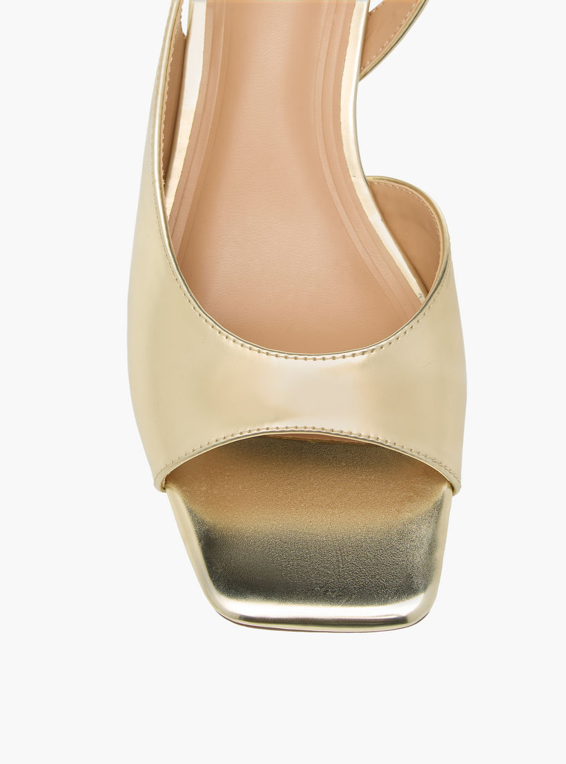 صندل سادة بحزام خلفي وكعب سميك للنساء من سيليست-women-shoes-sandals-heeled-image-2
