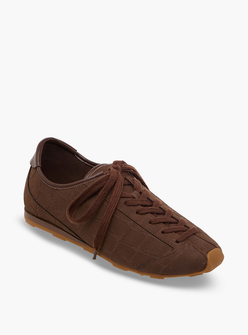 حذاء سنيكرز برباط إغلاق بارز الملمس للنساء من سيليست-women-shoes-sneakers-image-2