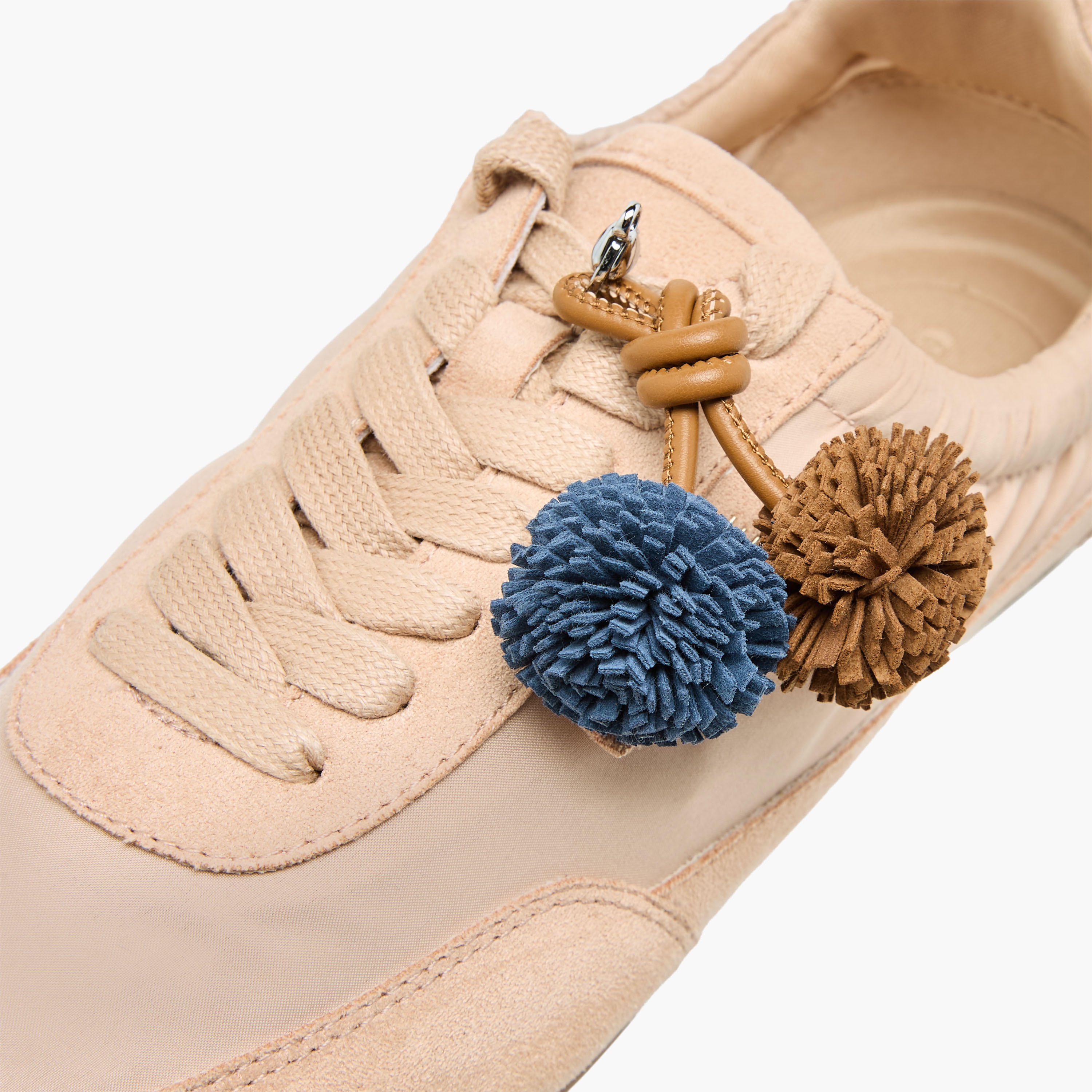 حذاء سنيكرز بتفاصيل بوم بوم للنساء من سيليست-women-shoes-sneakers-image-4
