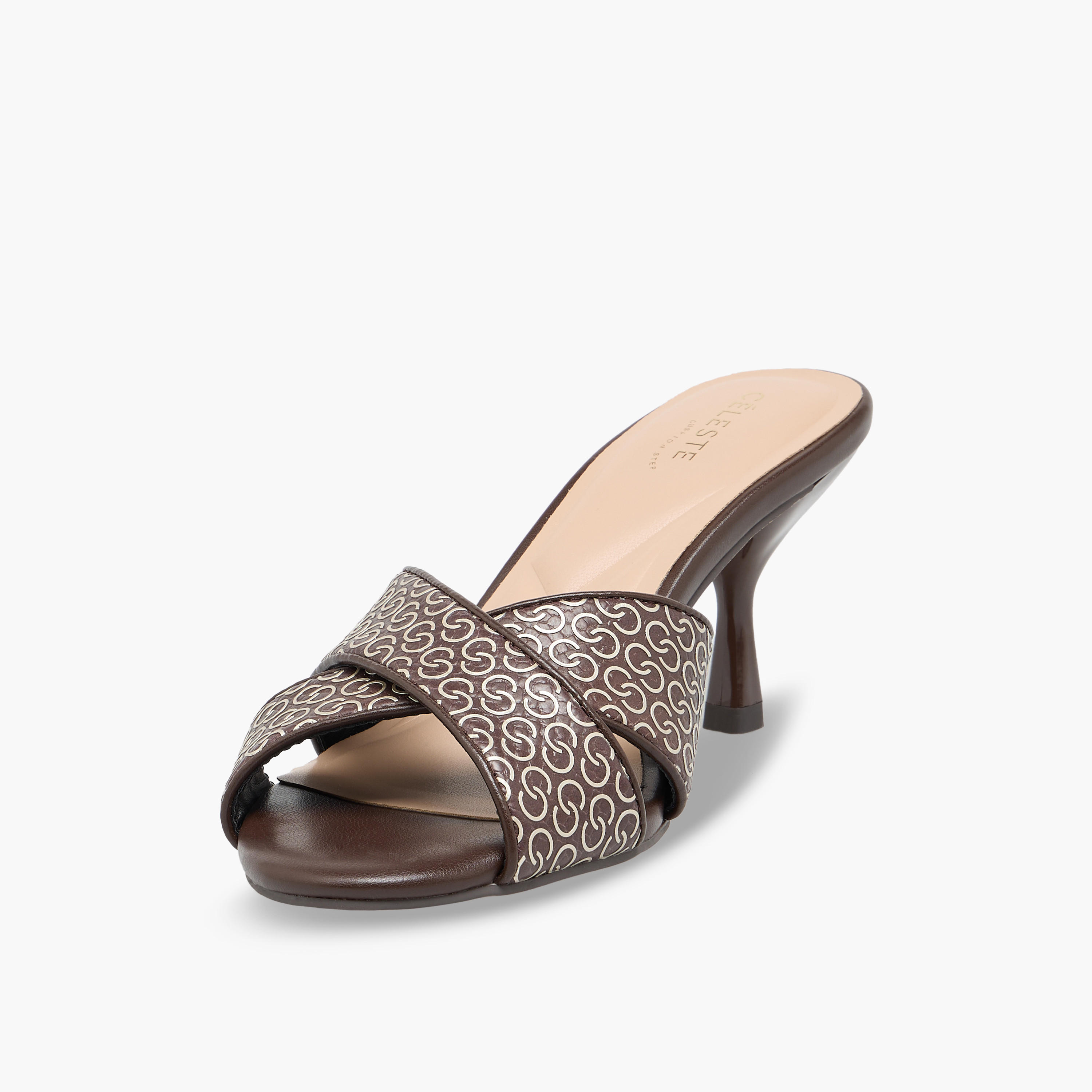 صندل بكعب رفيع وطبعات مونوجرام للنساء من سيليست-women-shoes-sandals-heeled-image-4