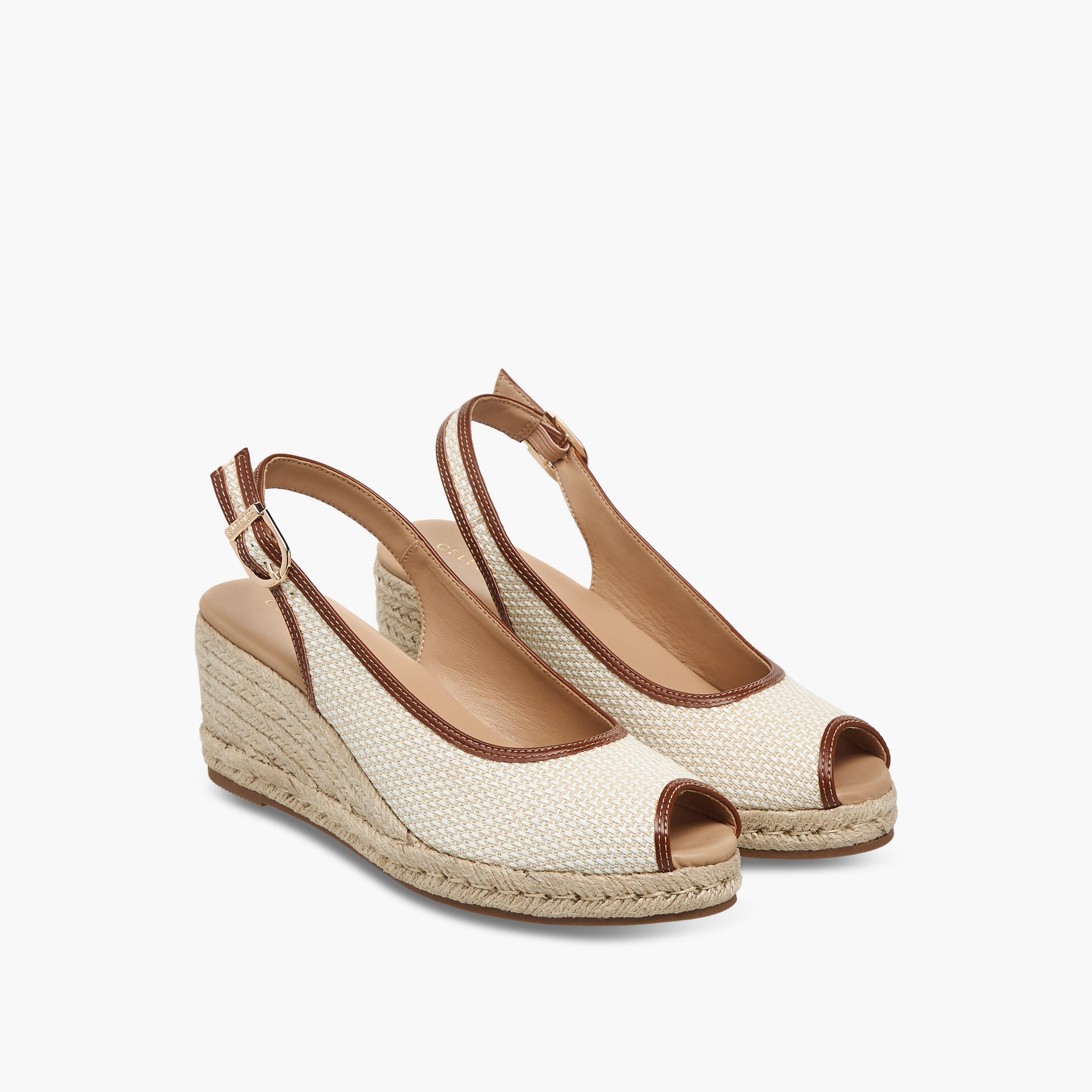 صندل بارز الملمس وكعب ويدج وإبزيم إغلاق للنساء من سيليست-women-shoes-sandals-heeled-image-1
