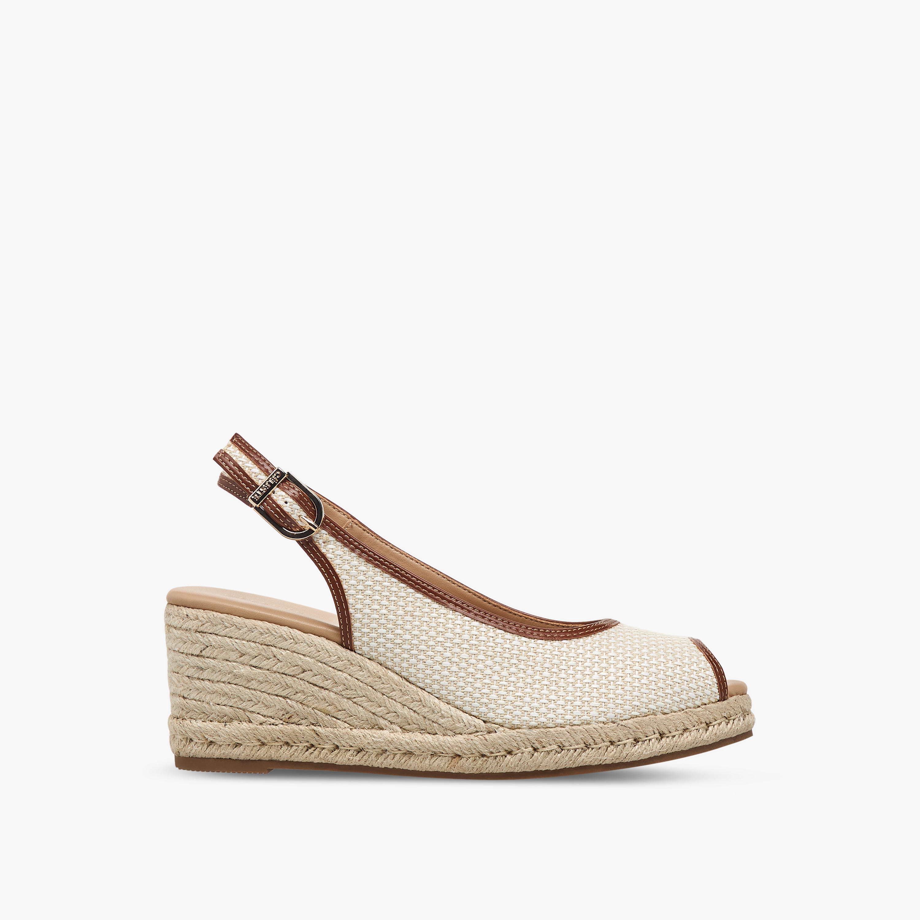 صندل بارز الملمس وكعب ويدج وإبزيم إغلاق للنساء من سيليست-women-shoes-sandals-heeled-image-3