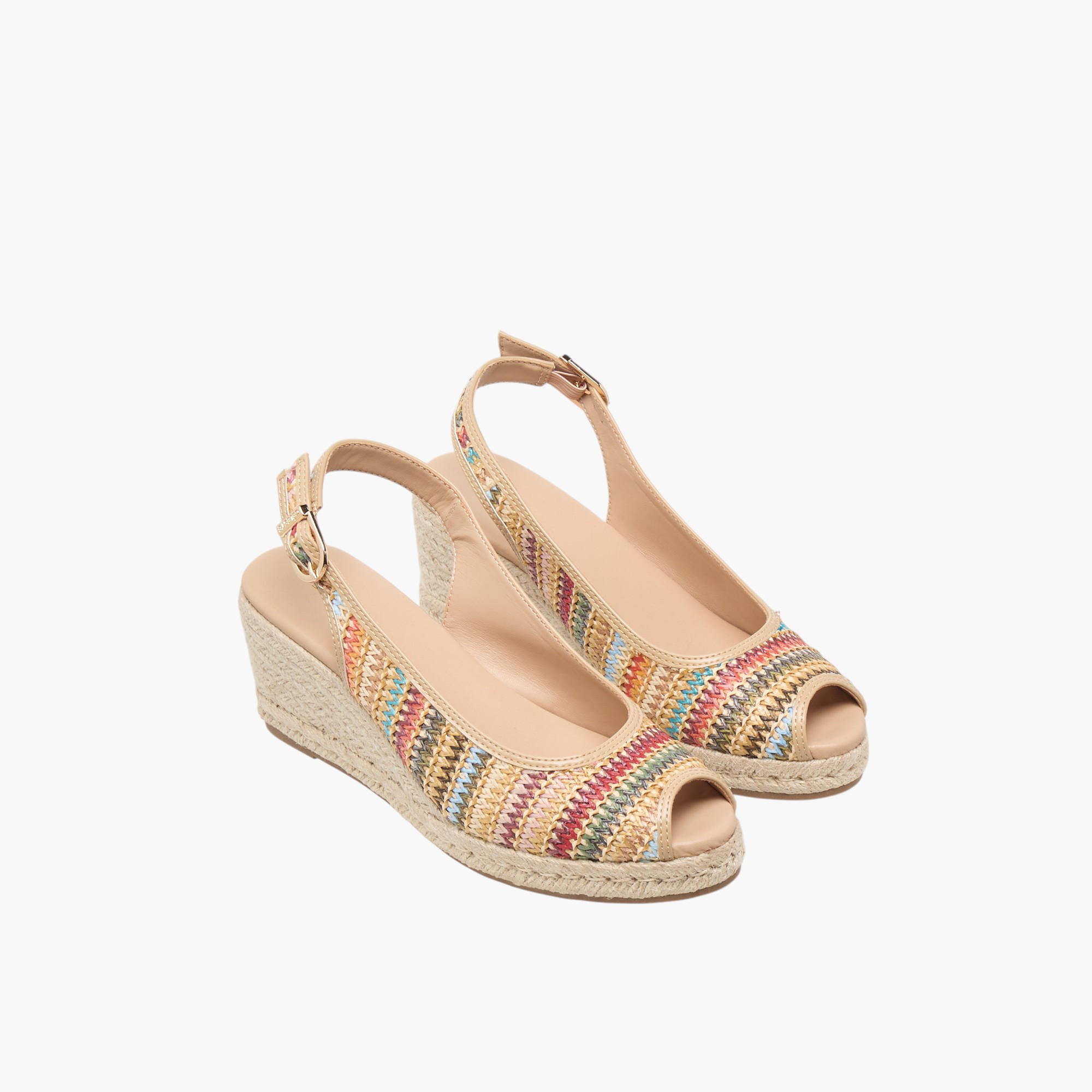 صندل بارز الملمس بكعب ويدج وزينة إبزيم للنساء من سيليست-women-shoes-sandals-heeled-image-1