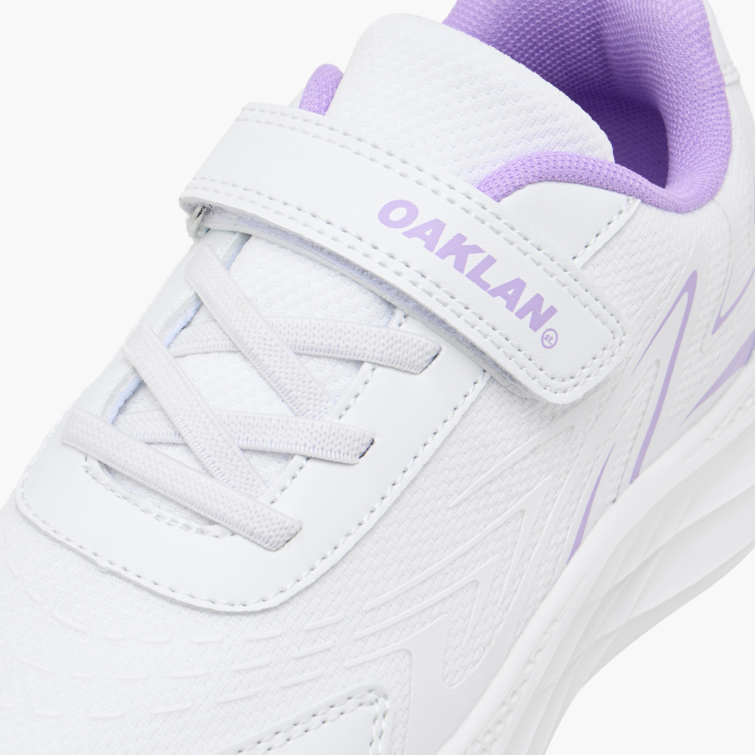 حذاء رياضي بشريط إغلاق لاصق وألواح من أوكلان من شو إكسبريس-girls-shoes-sports-image-4