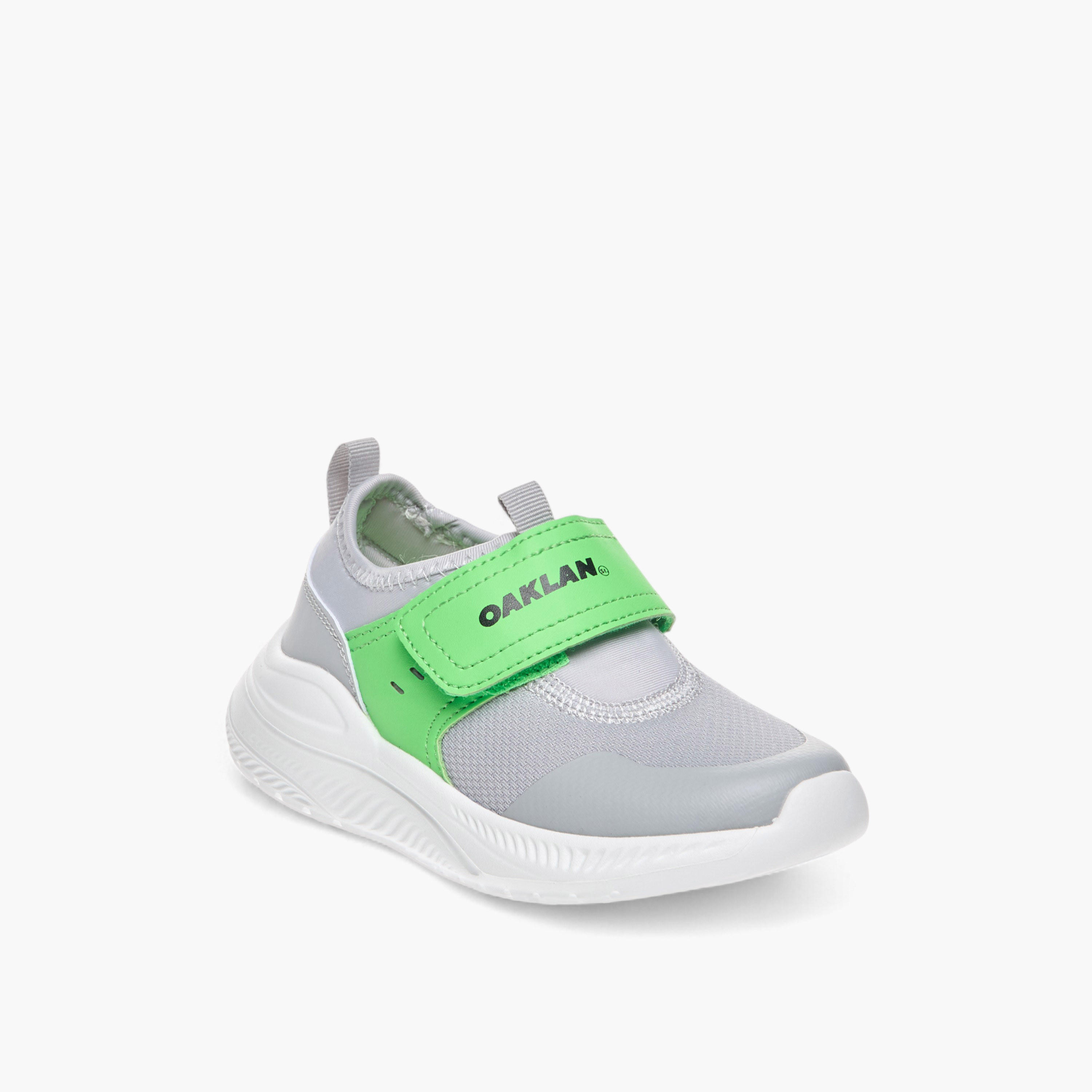 Oaklan by Shoexpress Pull Tab Detail Sports Shoes with Hook and Loop Closure-boys-shoes-sneakers-image-2