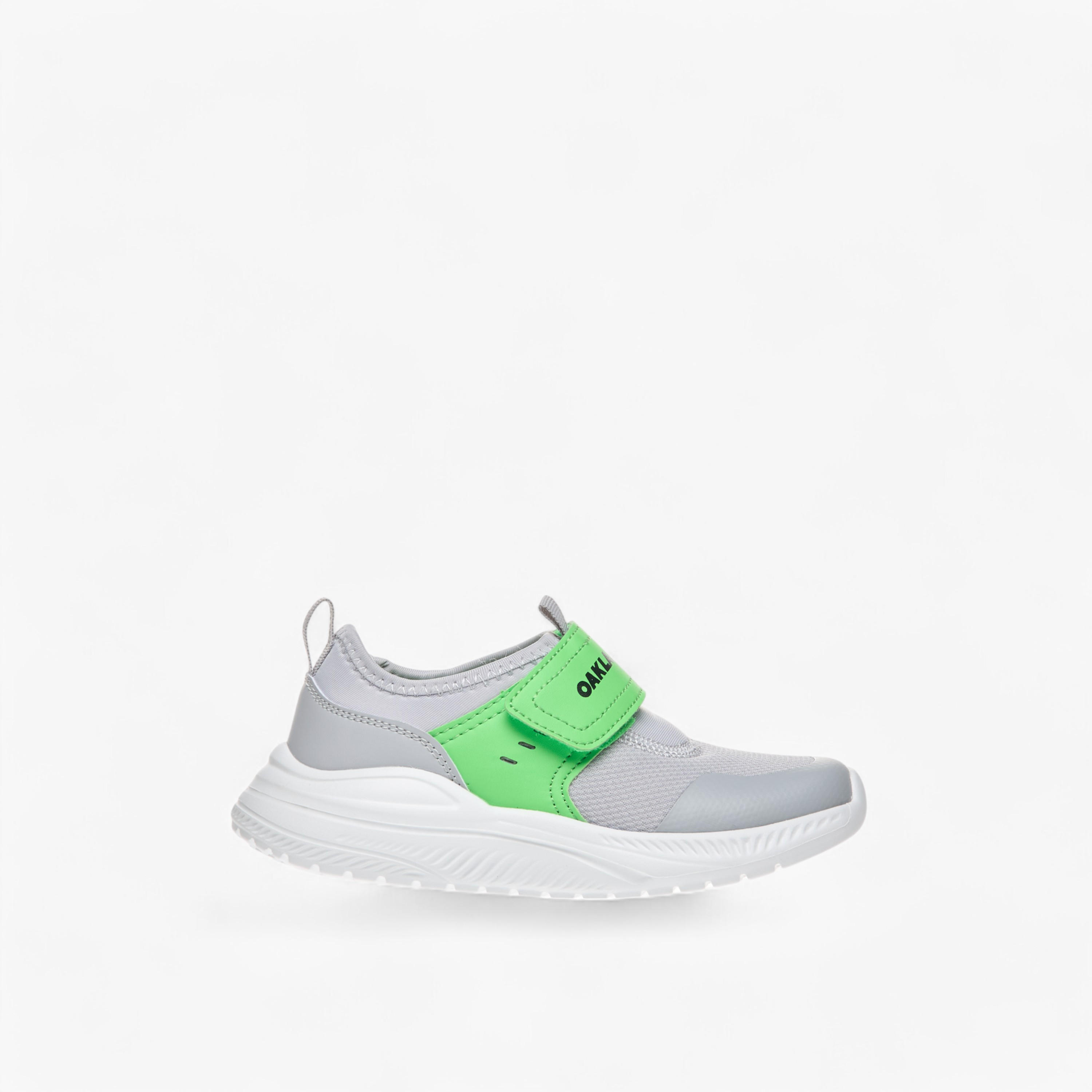 Oaklan by Shoexpress Pull Tab Detail Sports Shoes with Hook and Loop Closure-boys-shoes-sneakers-image-3