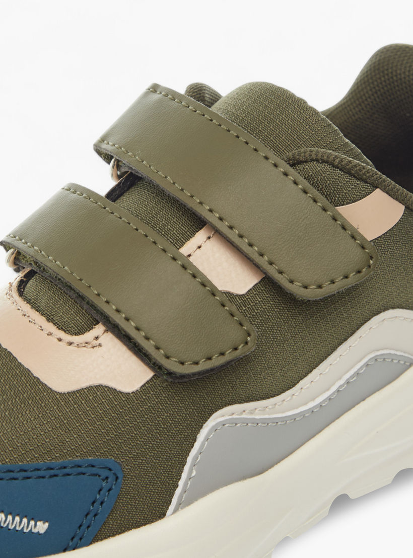 LBL by Shoexpress Colourblock Sneakers with Hook and Loop Closure-boys-shoes-sneakers-image-4