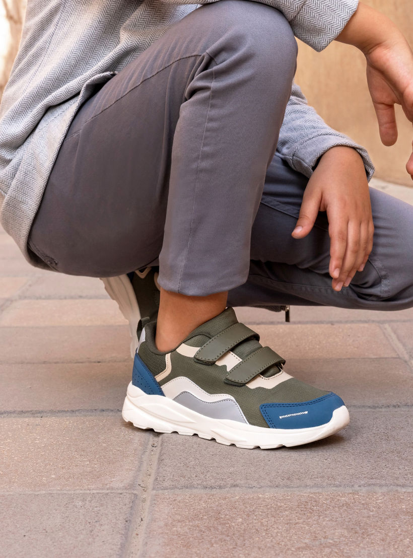 LBL by Shoexpress Colourblock Sneakers with Hook and Loop Closure-boys-shoes-sneakers-image-6