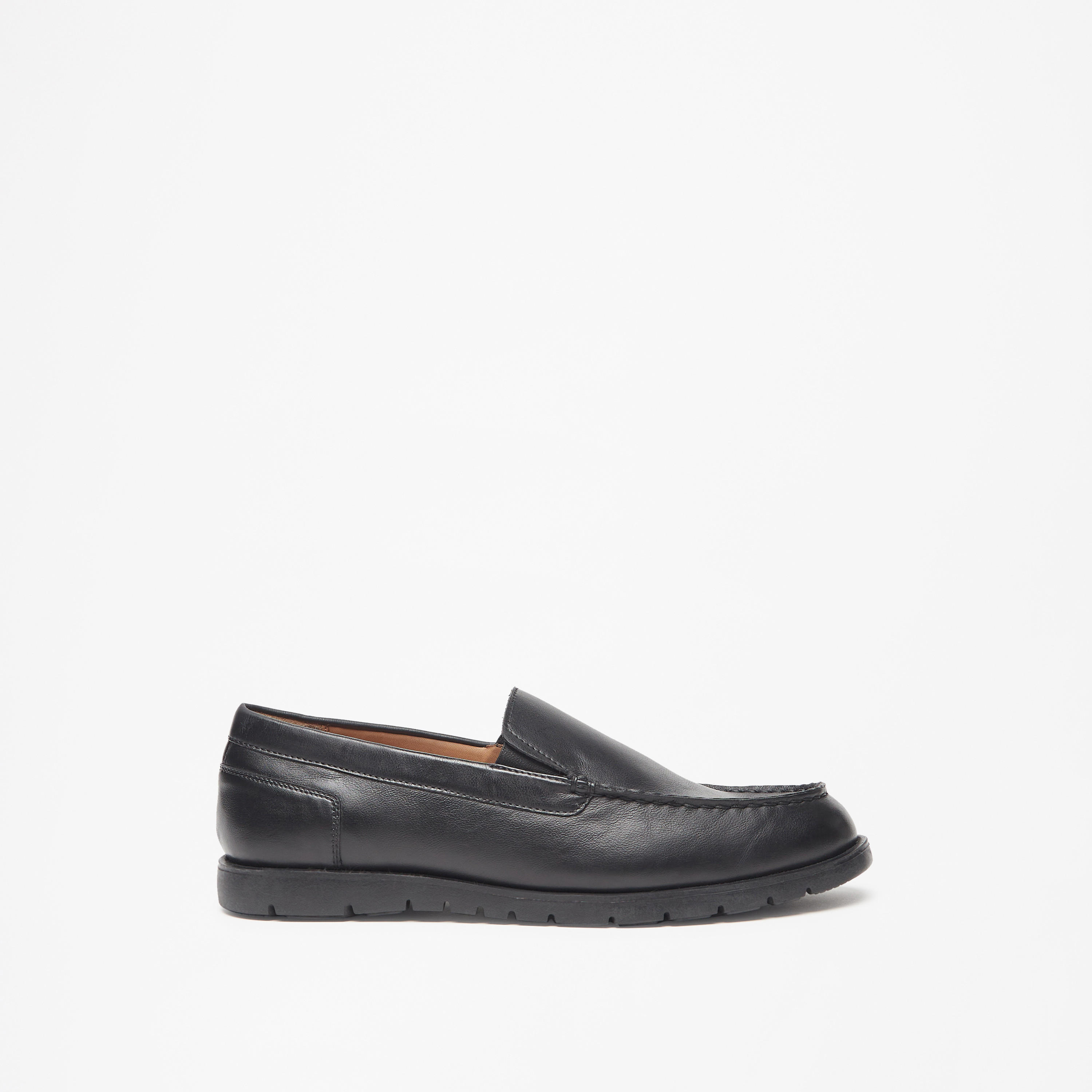 حذاء موكاسين سادة سهل الارتداء من لو كونفورت-men-shoes-loafersandmoccasins-image-4