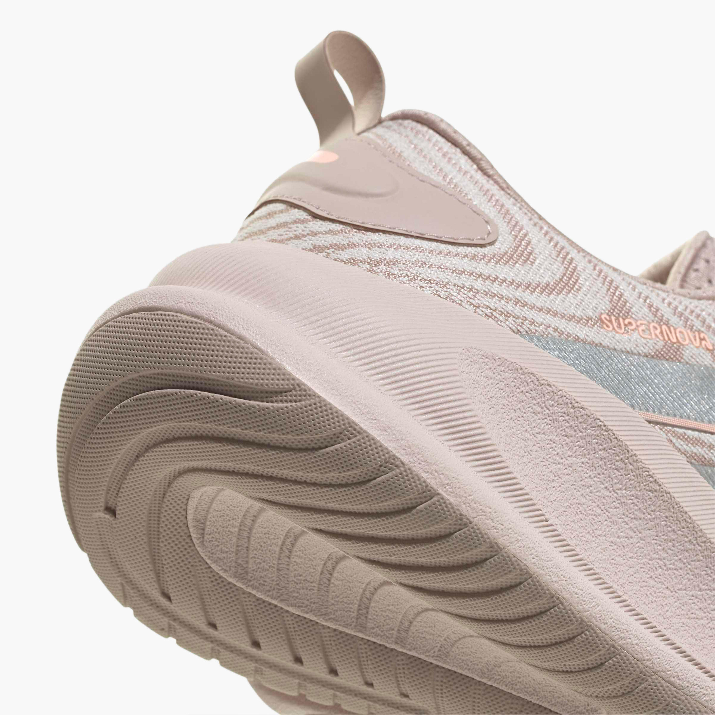 حذاء رياضي برباط إغلاق سوبرنوفا إيز 2 للنساء من أديداس-women-shoes-sneakers-image-7