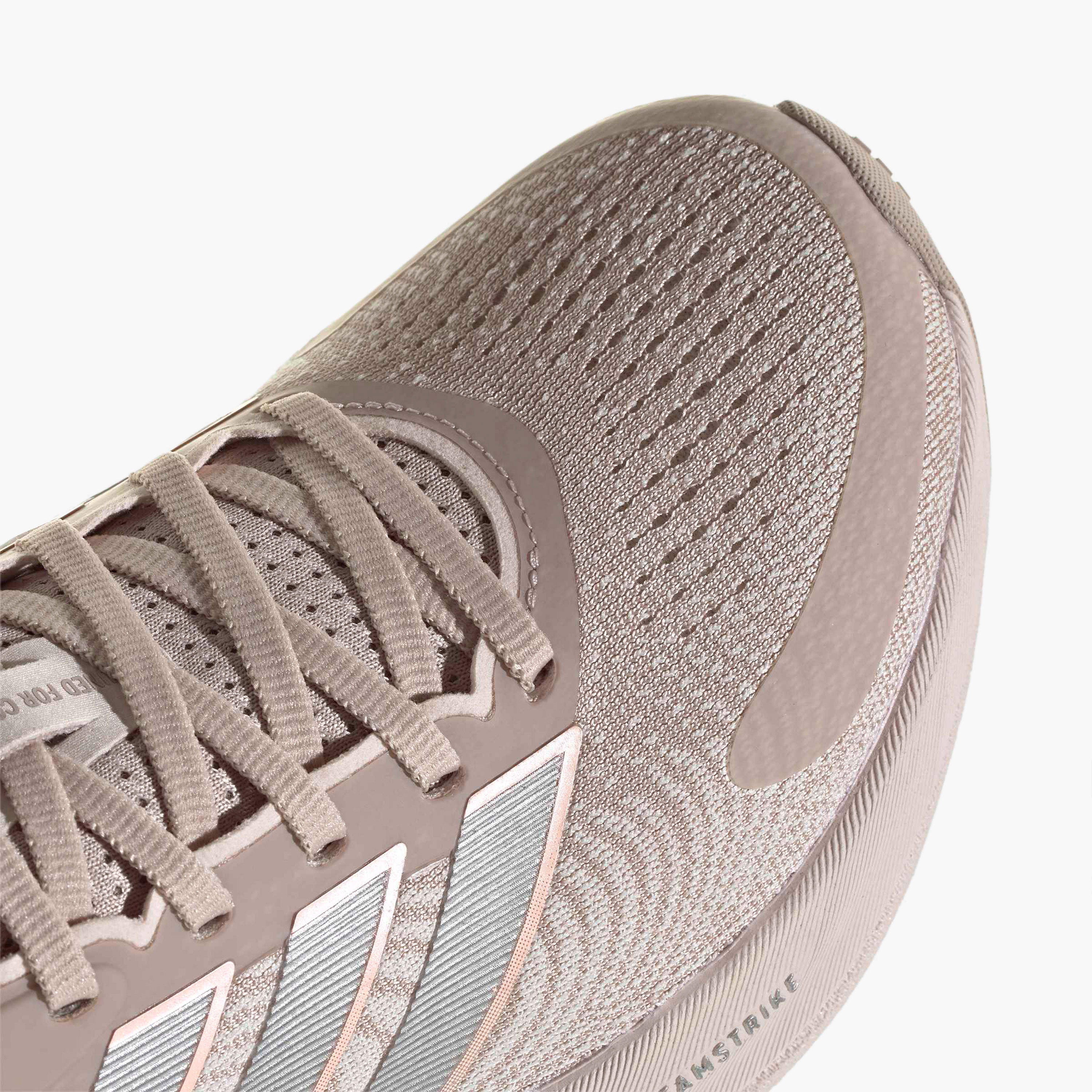 حذاء رياضي برباط إغلاق سوبرنوفا إيز 2 للنساء من أديداس-women-shoes-sneakers-image-8