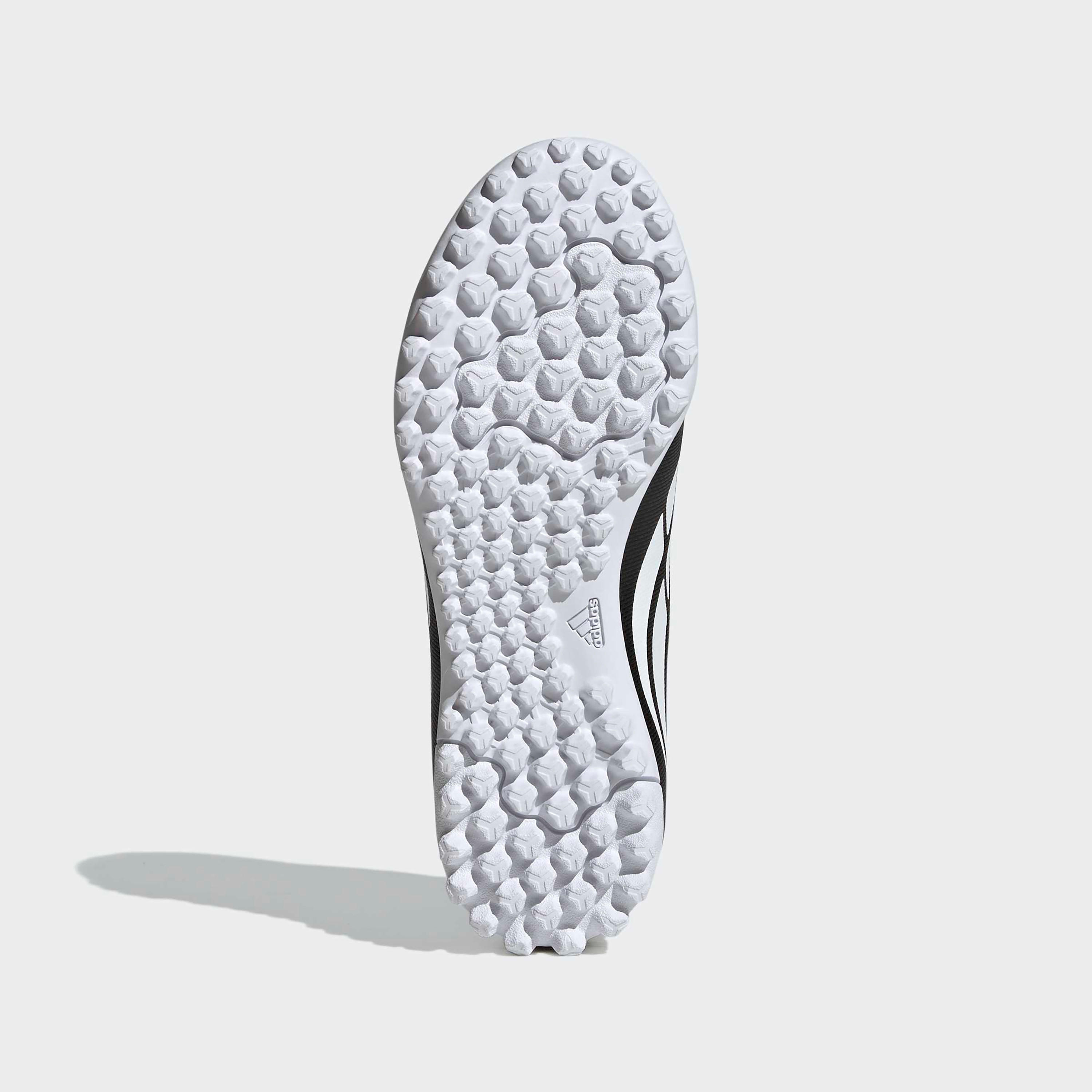 حذاء كرة قدم برباط إغلاق بريداتور كلوب تي إف للأولاد من أديداس-sports-gear-football-shoes-turf-image-4