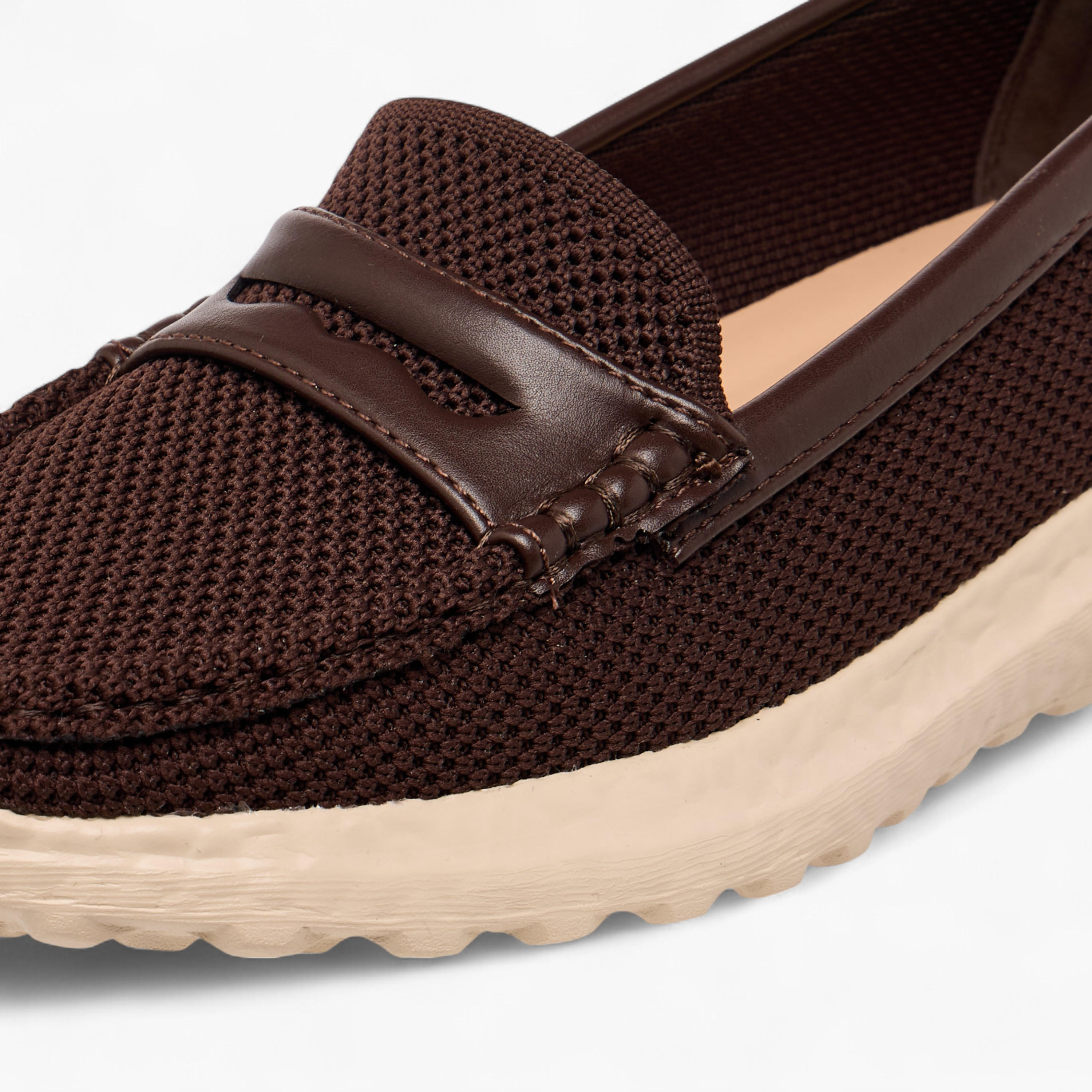 Le Confort Cutout Detail Slip-On Loafers-women-shoes-loafersandmoccasins-image-4