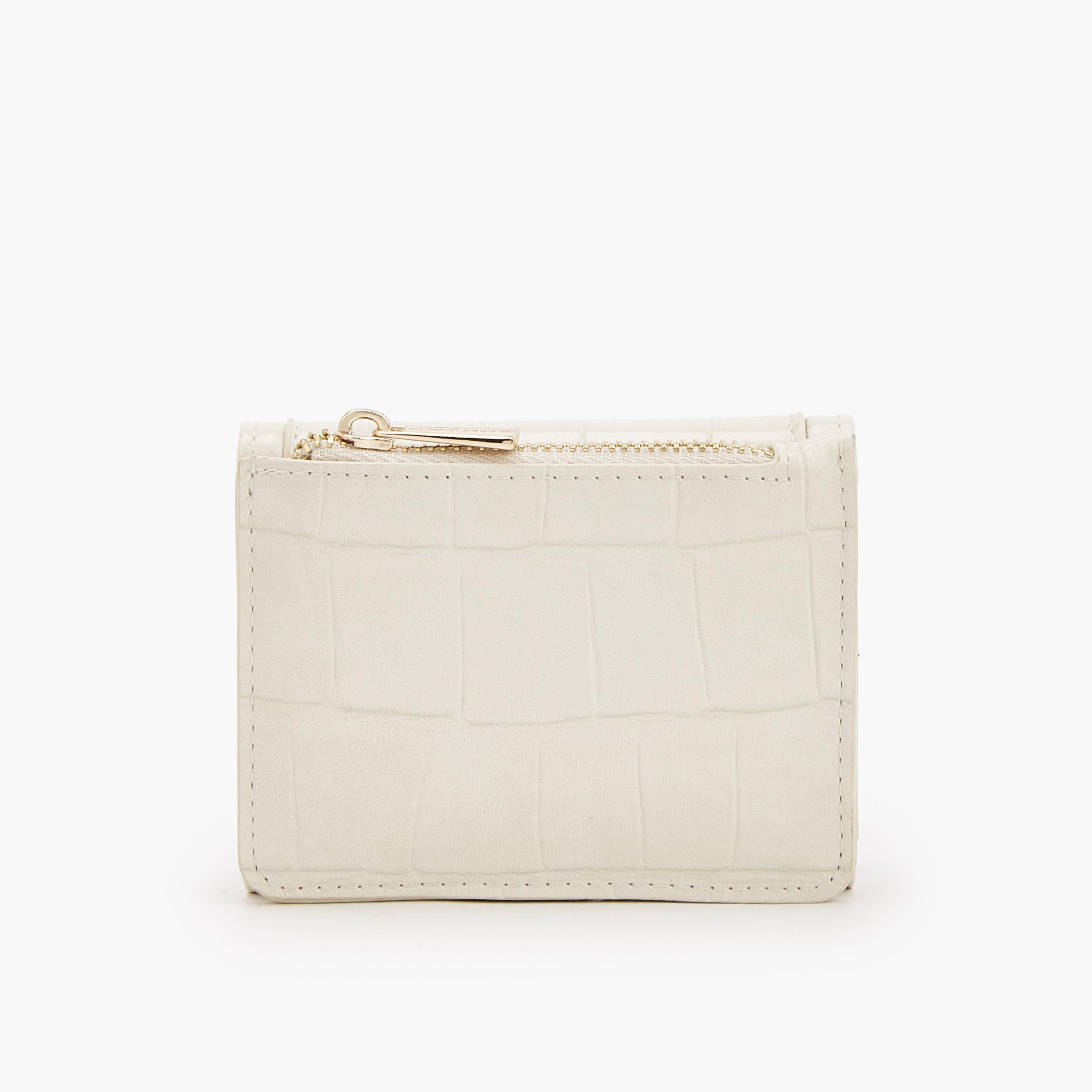 محفظة بطية ثلاثية بارزة الملمس بجيب بسحّاب من فلورا بيلا-women-bagsandwallets-wallets-image-16