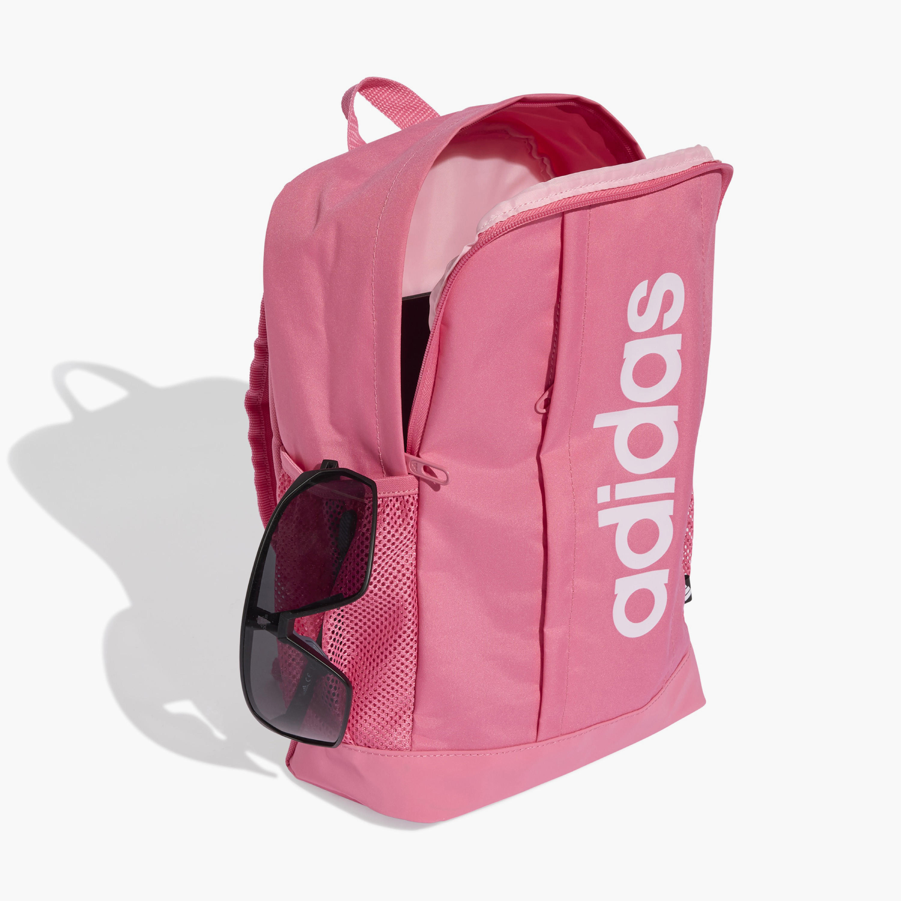 شنطة مدرسية بطبعات مع حمالات كتف قابلة للتعديل من أديداس-school-bagsandbackpacks-backpacks-image-4