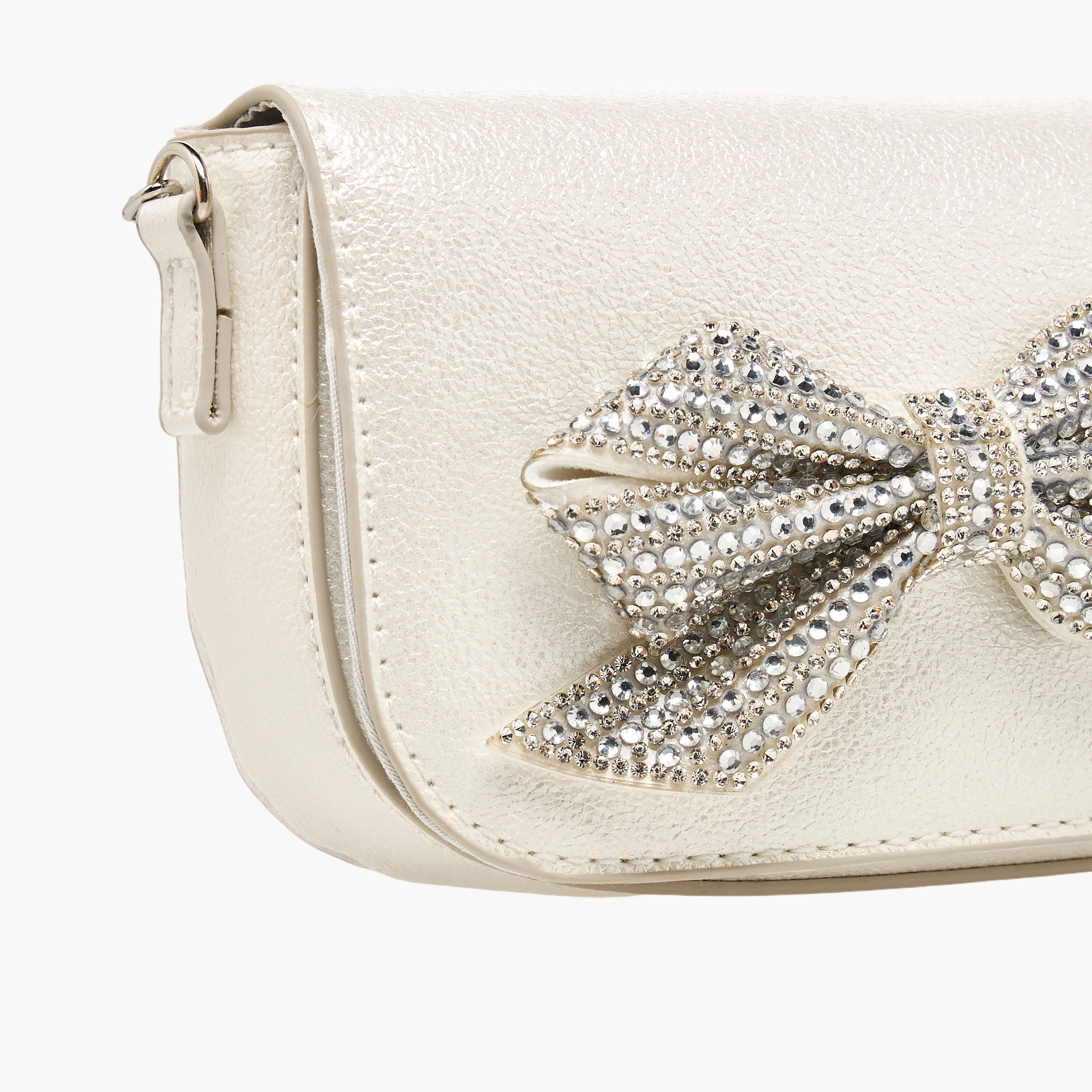 شنطة كروس بودي بحزام سلسلة وزينة فيونكة من فلورا بيلا-girls-accessories-bags-image-5