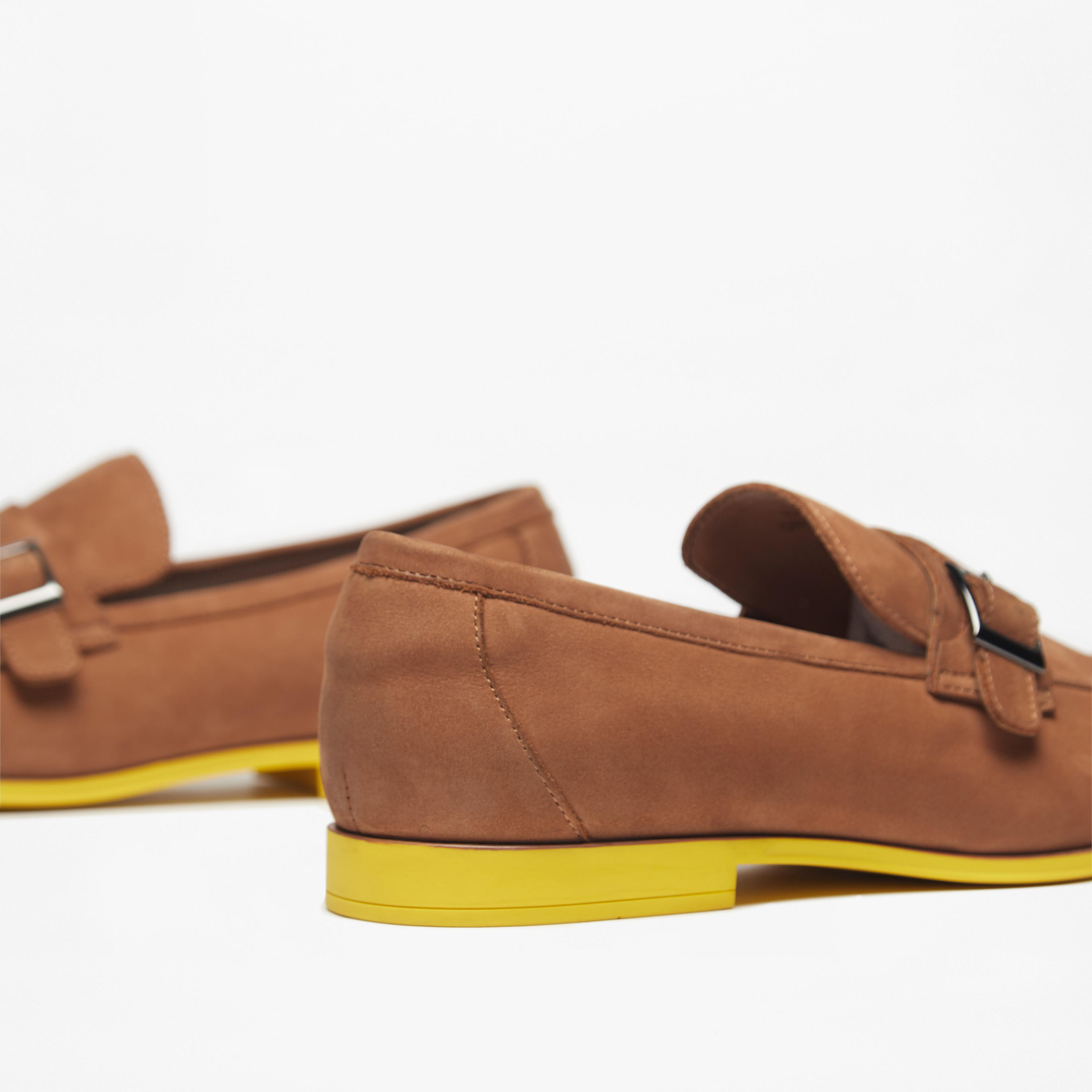 حذاء سهل الارتداء للرجال من دوتشيني-men-shoes-loafersandmoccasins-image-4