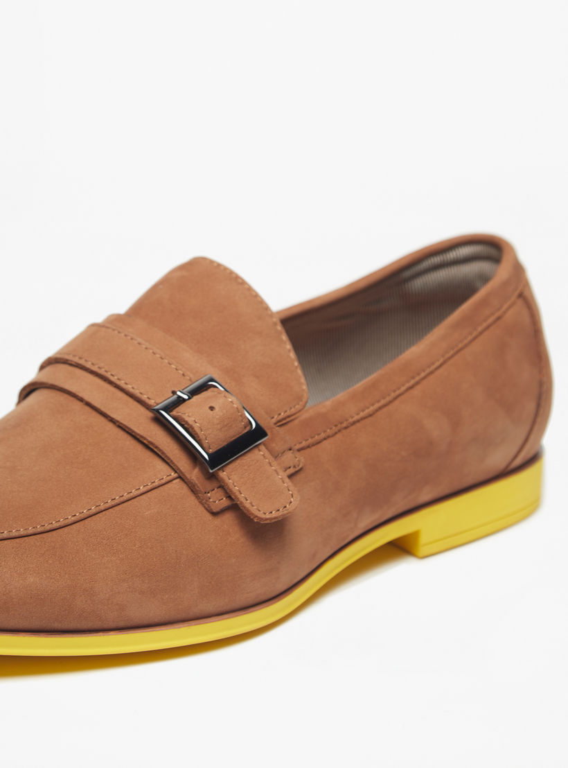 حذاء سهل الارتداء للرجال من دوتشيني-men-shoes-loafersandmoccasins-image-6