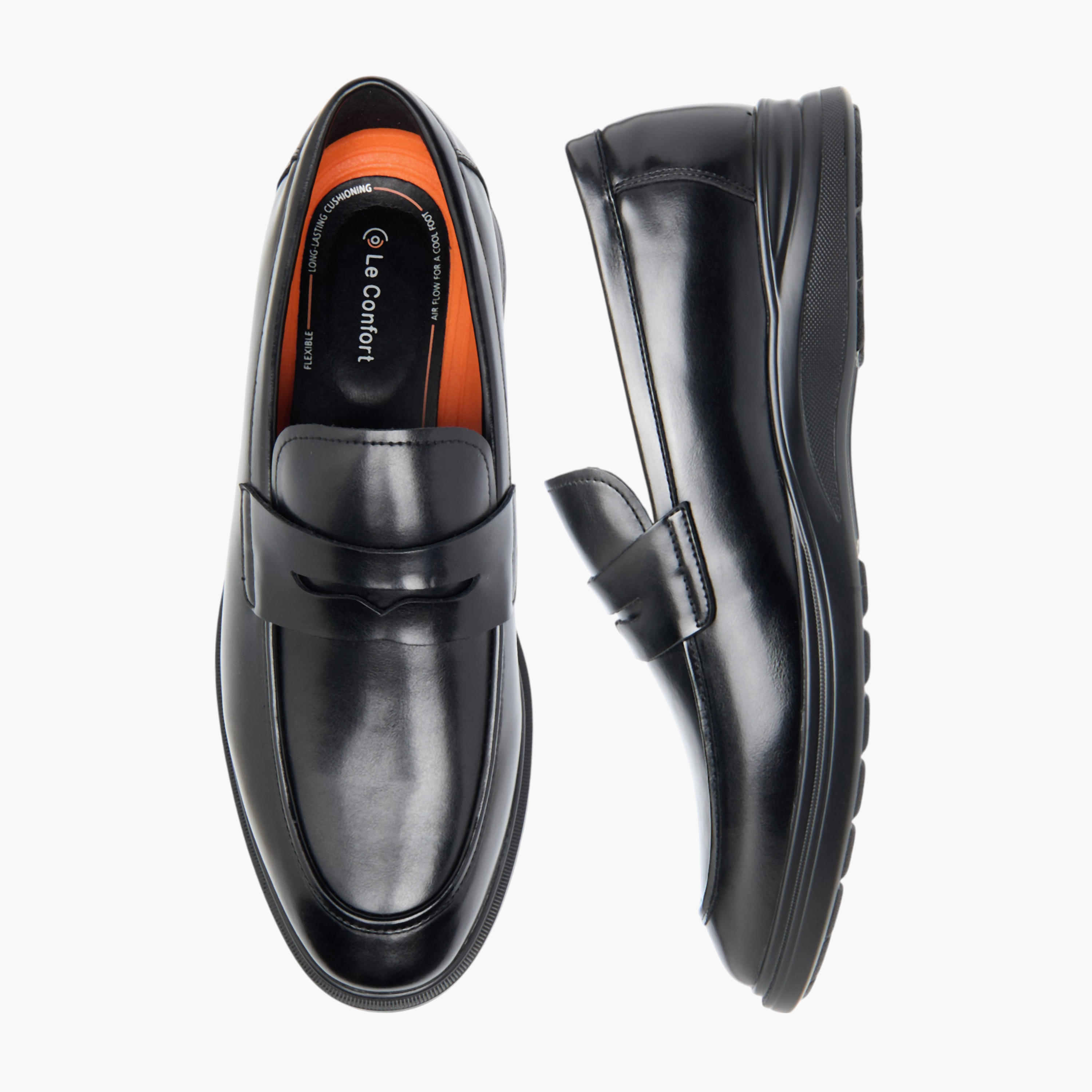 حذاء سهل الارتداء سادة مريح بتفاصيل مفرغة من لو كونفورت-men-shoes-formalshoes-image-1