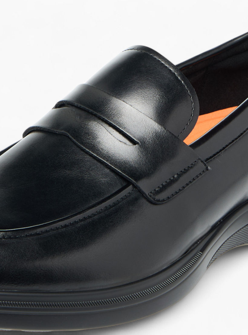 حذاء سهل الارتداء سادة مريح بتفاصيل مفرغة من لو كونفورت-men-shoes-formalshoes-image-4