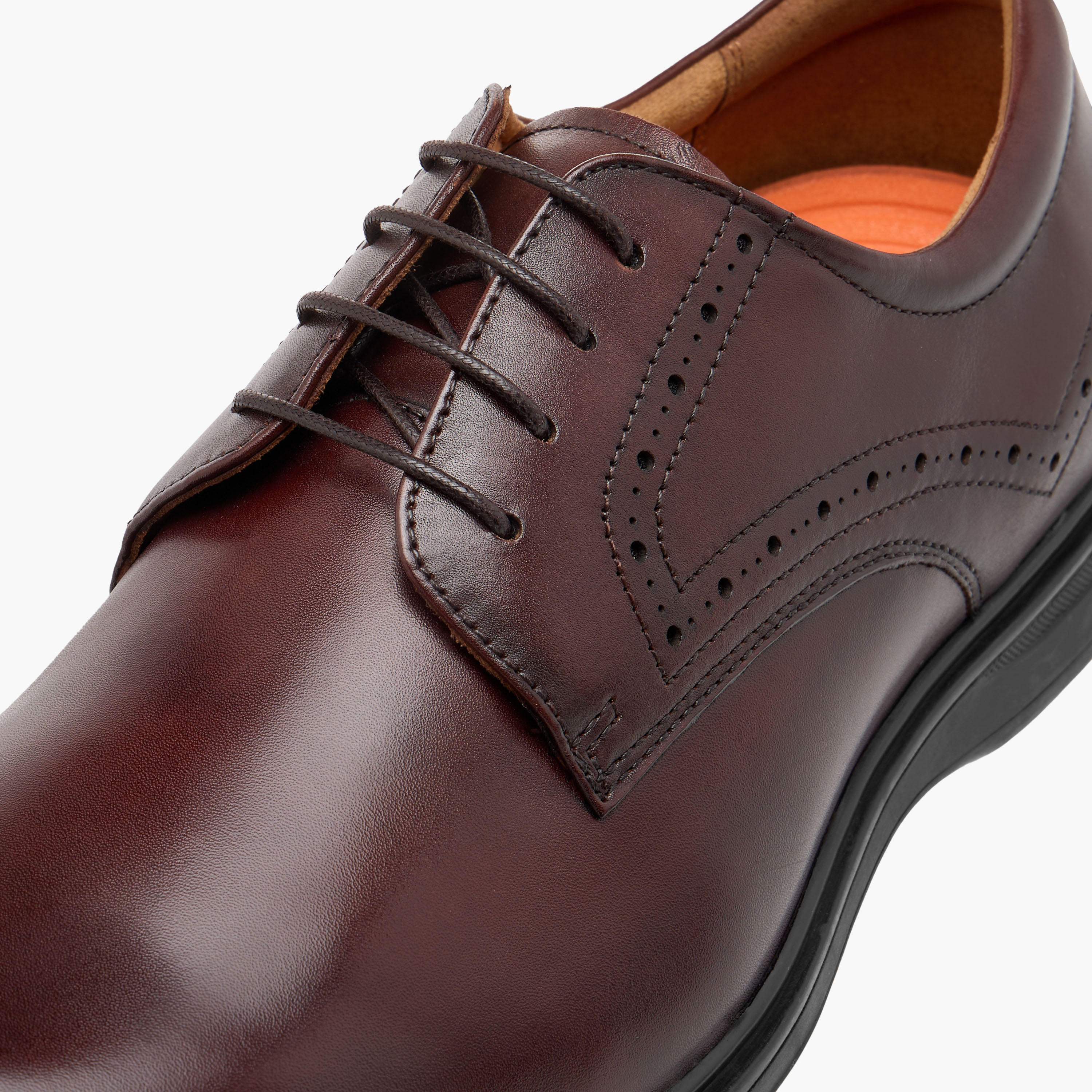 Le Confort Leather Solid Derby Shoes with Lace-Up Closure-men-shoes-formalshoes-image-4